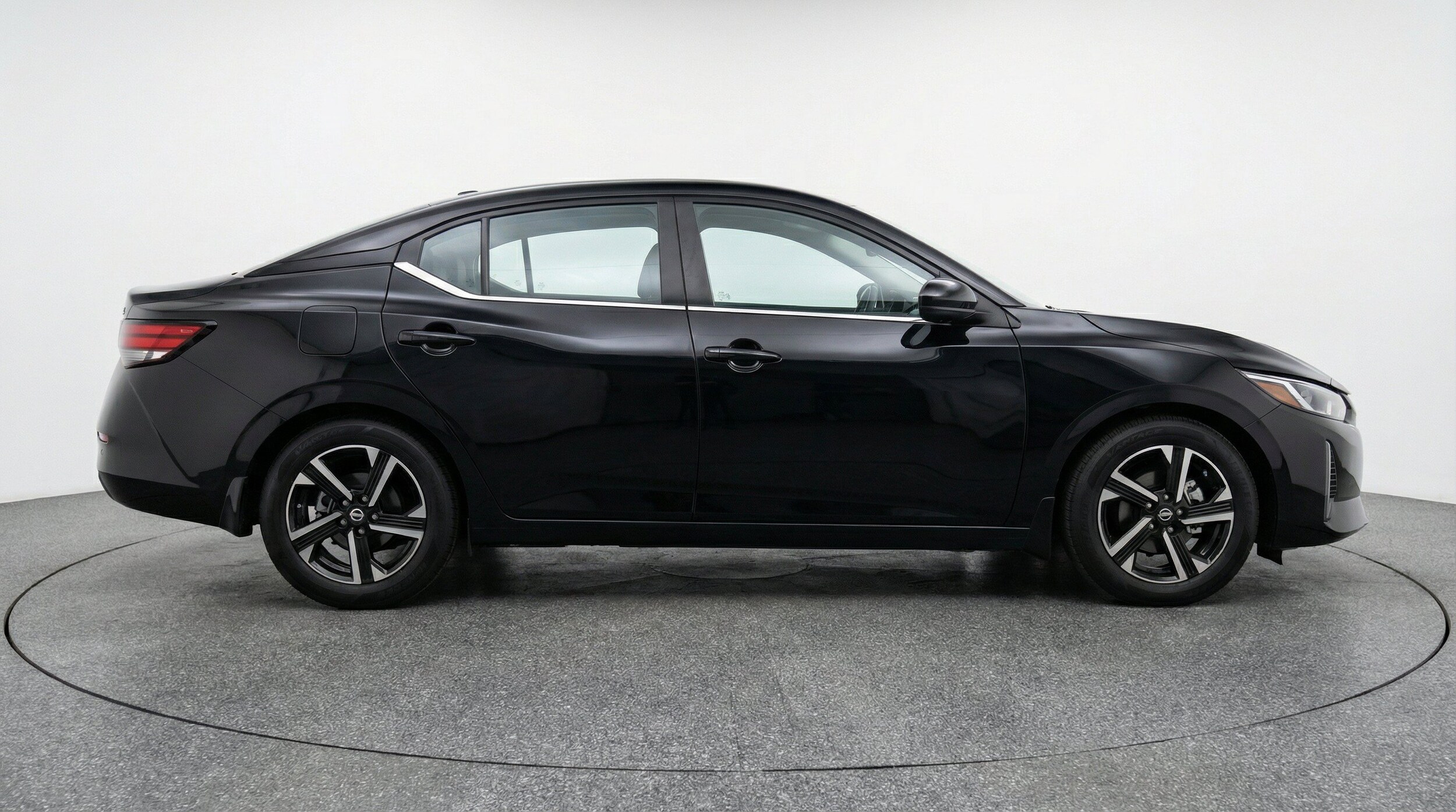 Thumbnail: 2025 Nissan Sentra - 11