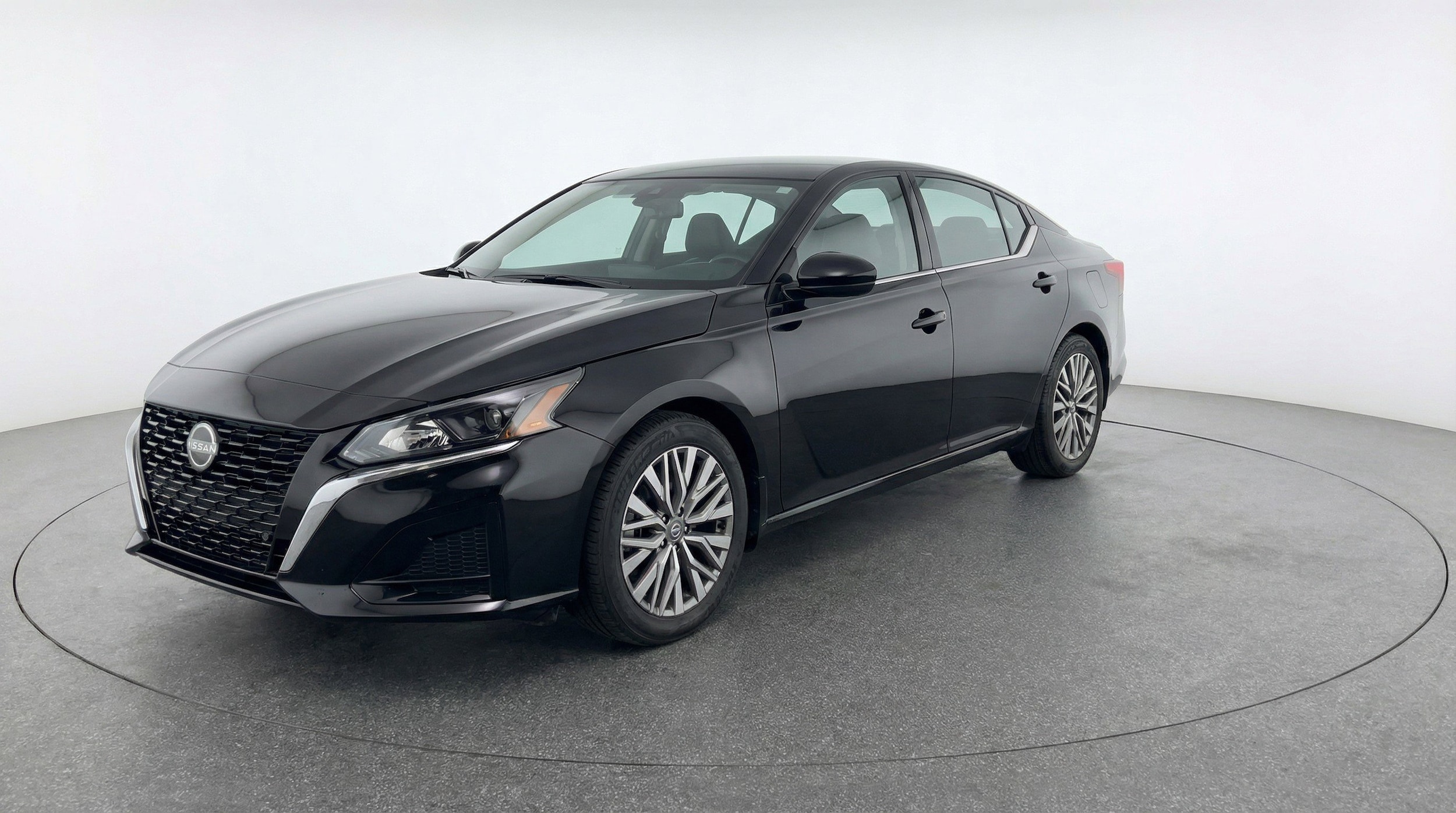 Thumbnail: 2025 Nissan Altima - 3