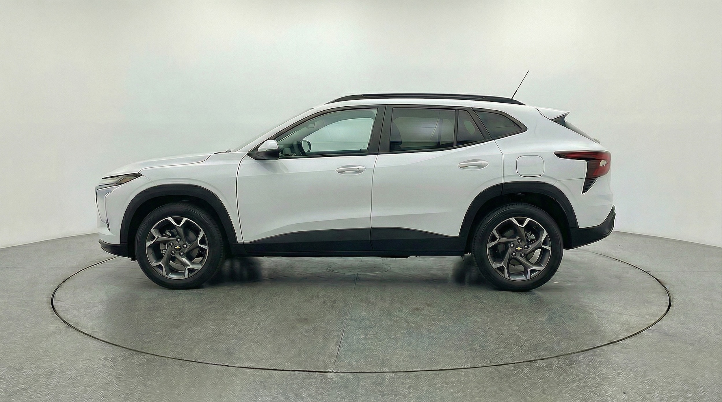 Thumbnail: 2025 Chevrolet Trax - 4