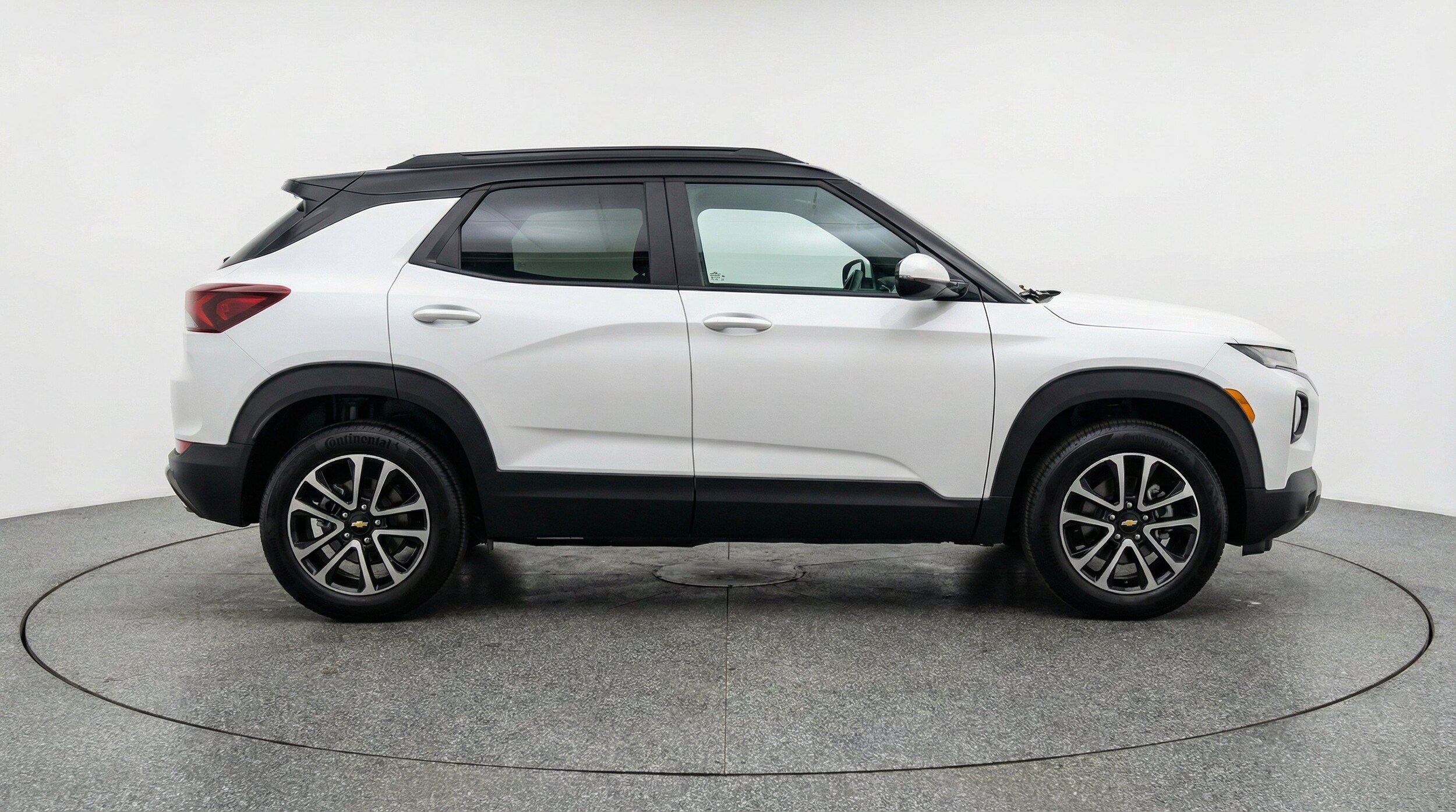 Thumbnail: 2025 Chevrolet TrailBlazer - 11