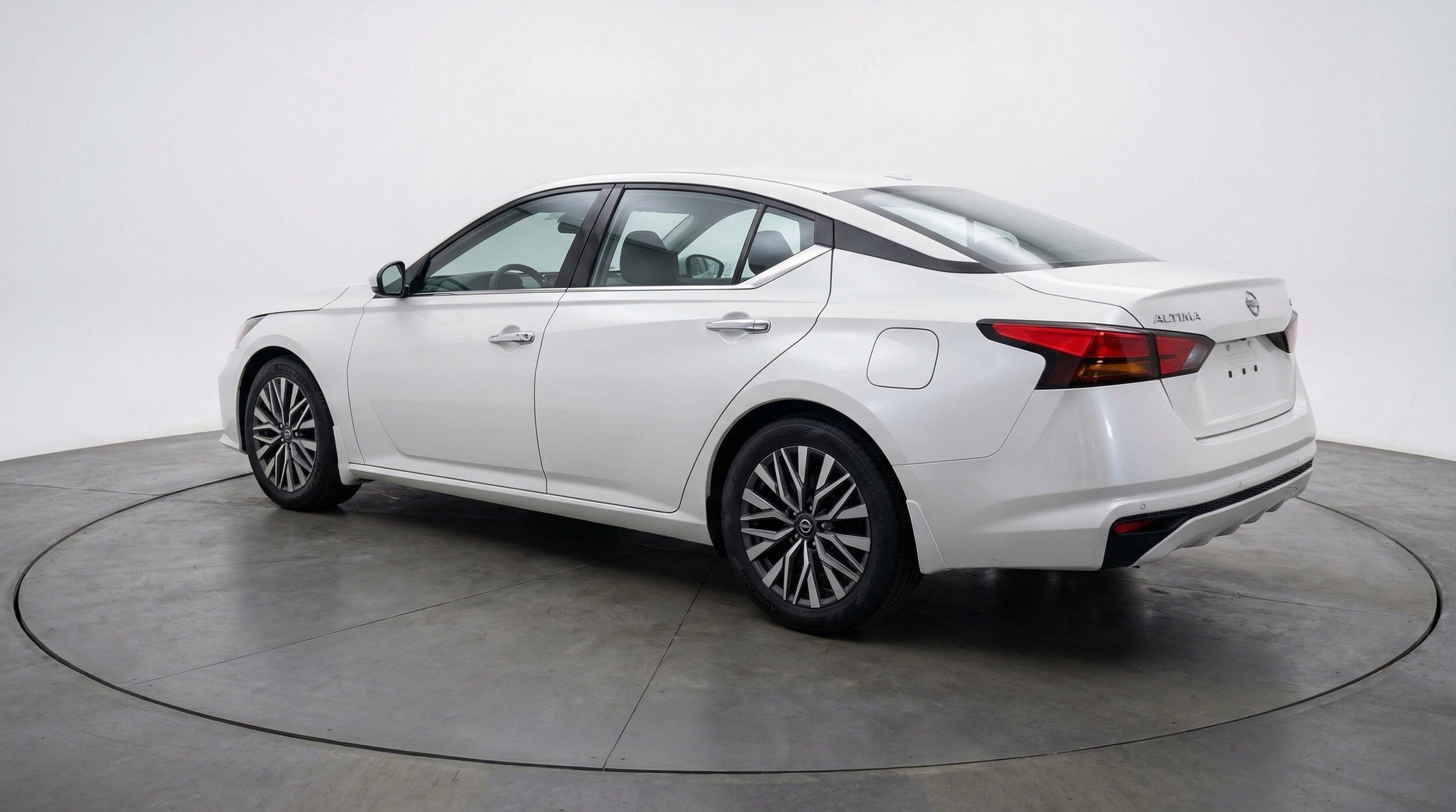 Thumbnail: 2025 Nissan Altima - 6