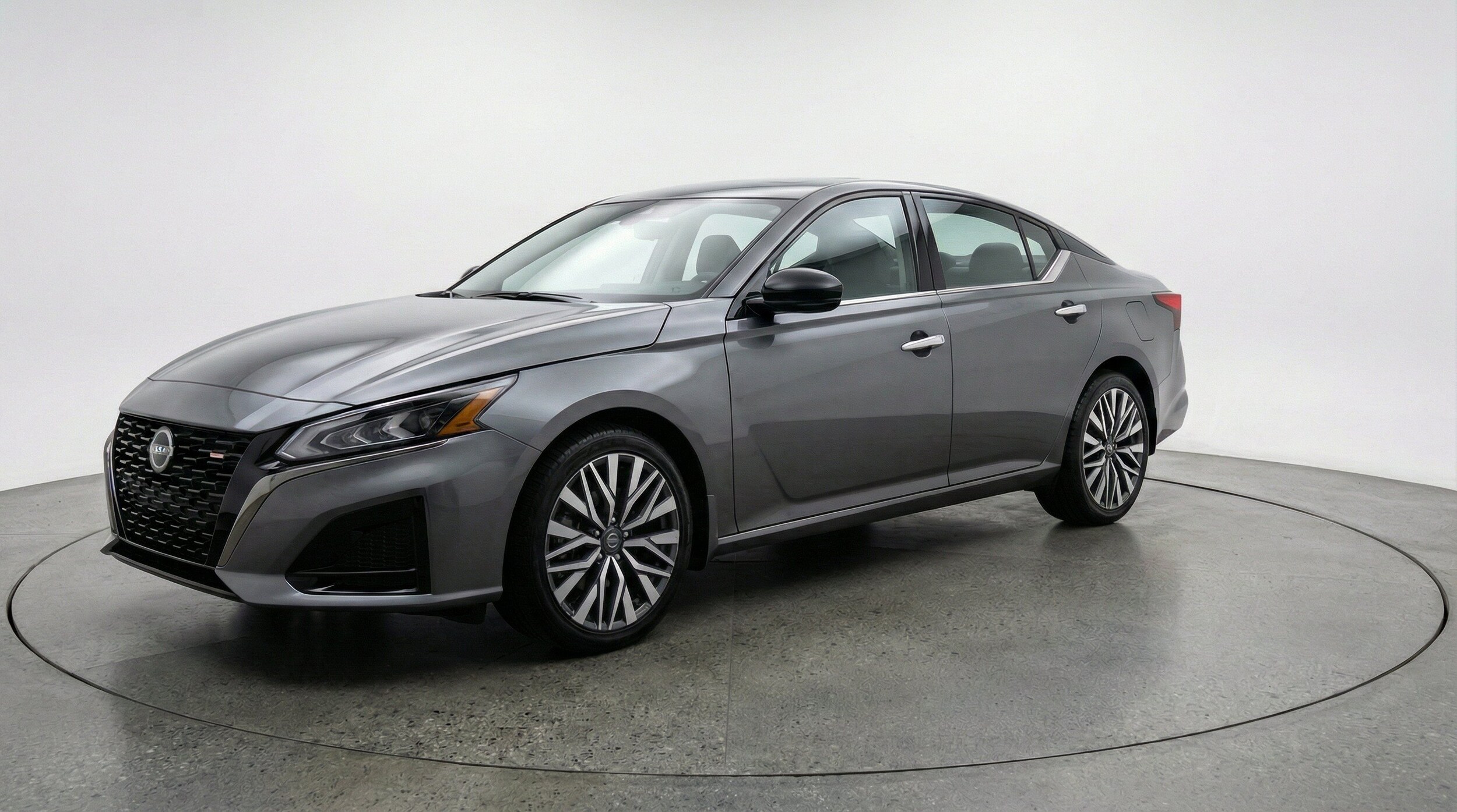 Thumbnail: 2025 Nissan Altima - 3