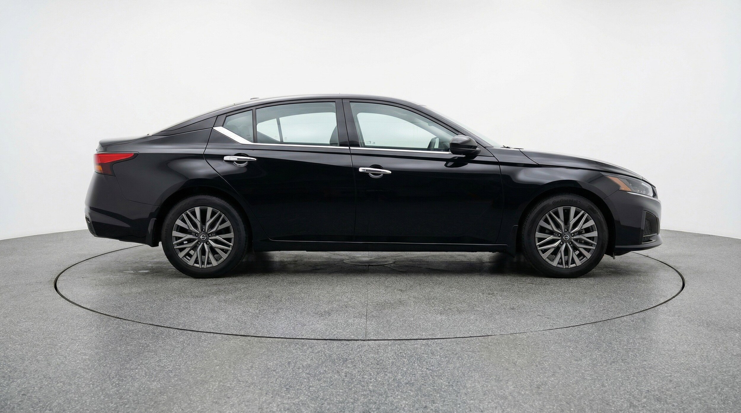 Thumbnail: 2025 Nissan Altima - 11