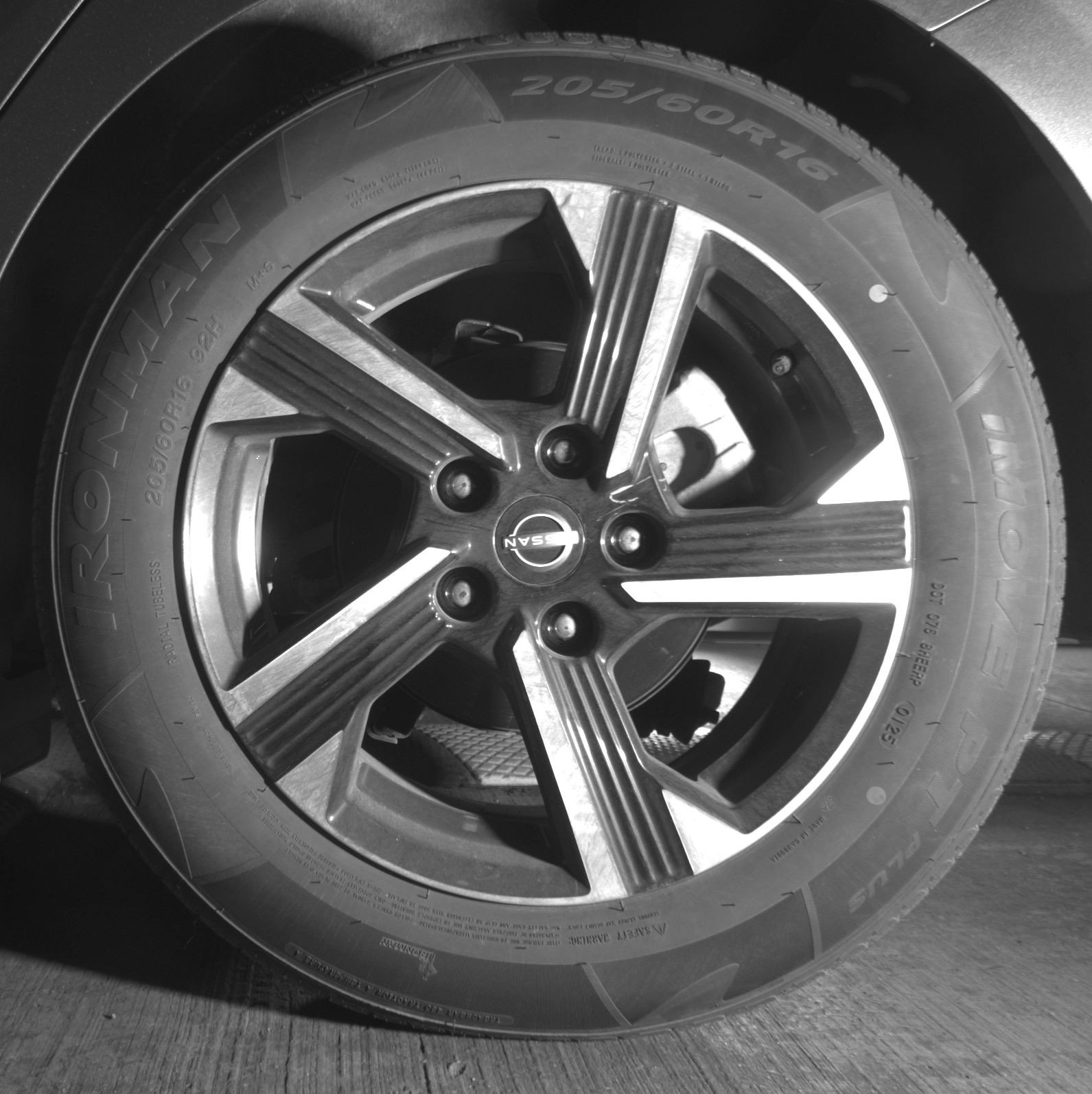 Thumbnail: 2025 Nissan Sentra - 14