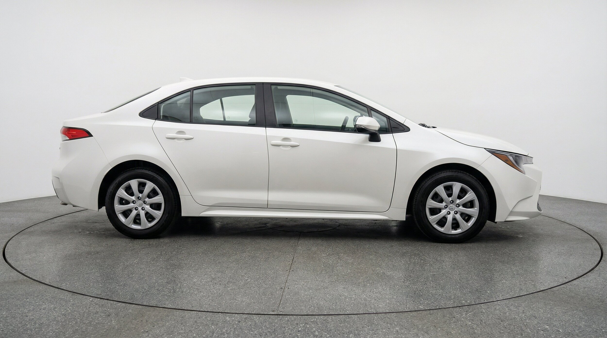 Thumbnail: 2025 Toyota Corolla - 11