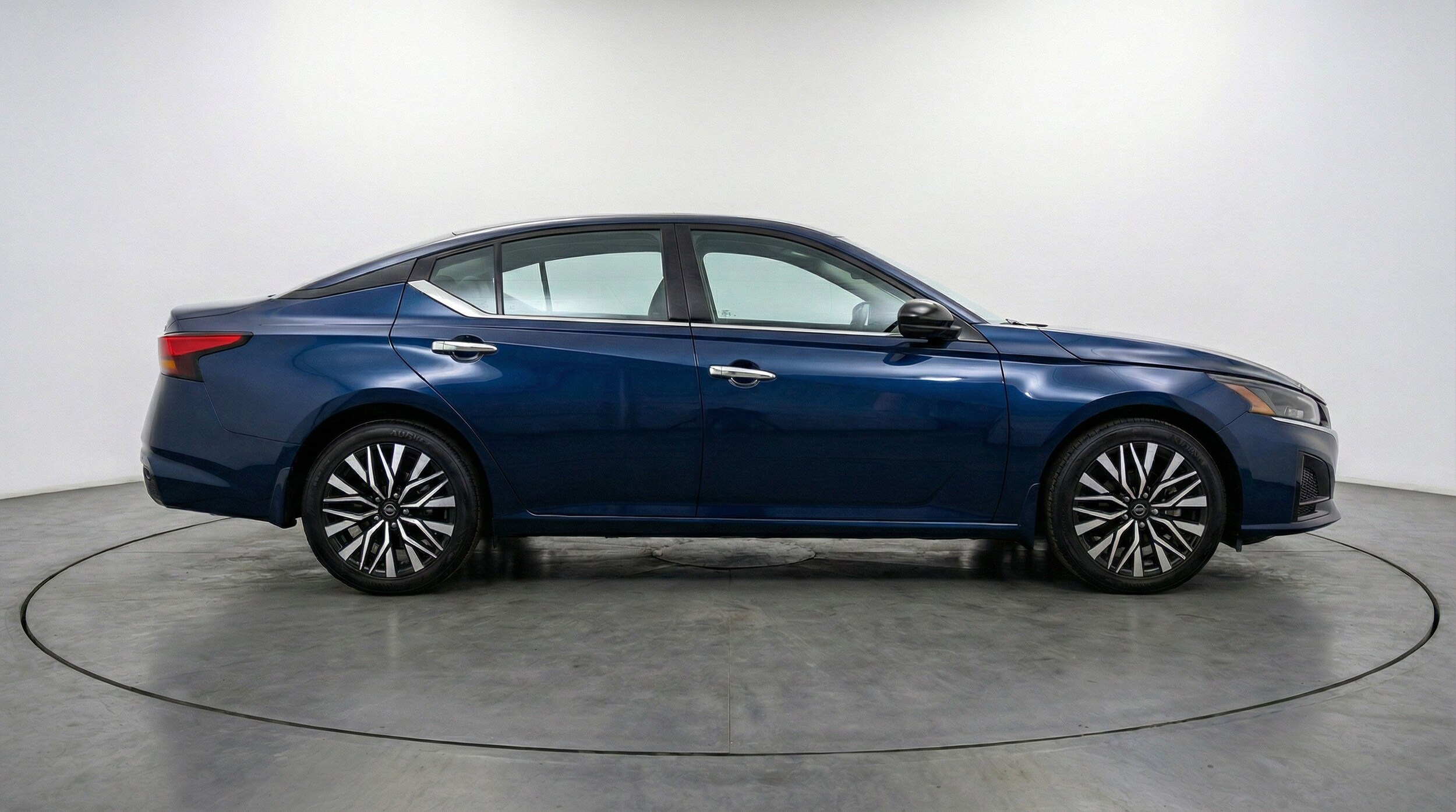 Thumbnail: 2025 Nissan Altima - 11