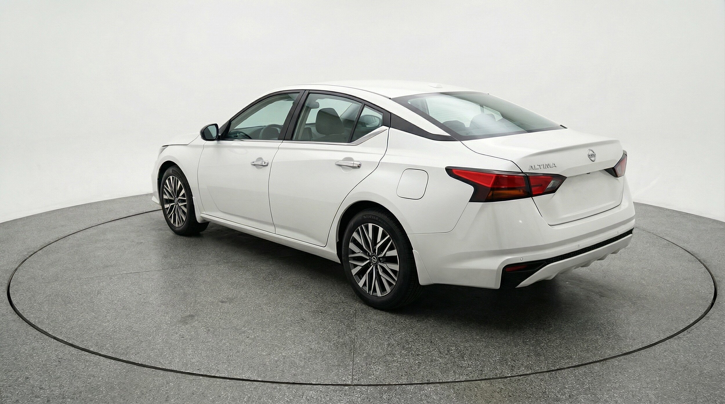 Thumbnail: 2025 Nissan Altima - 6