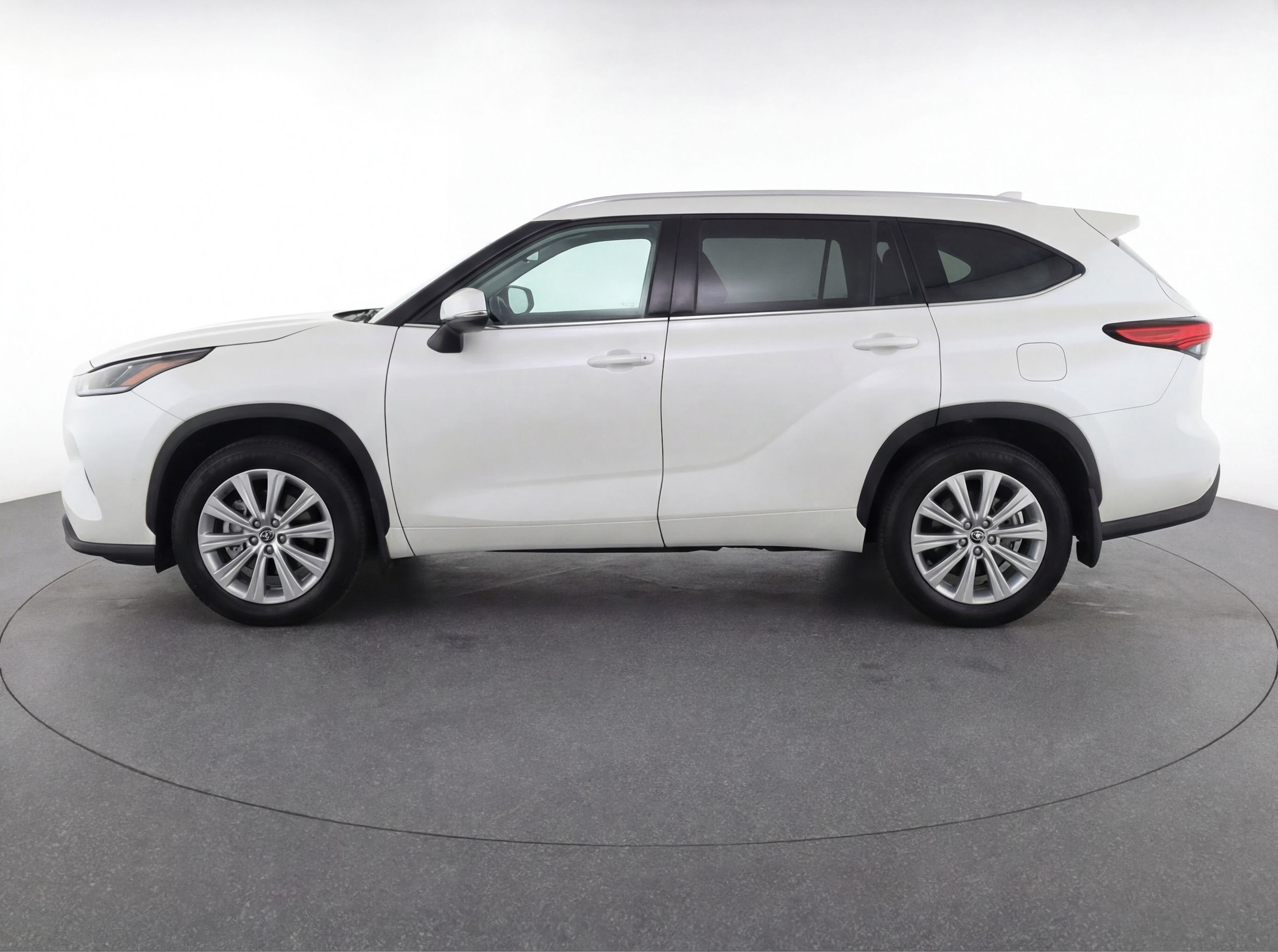 Thumbnail: 2024 Toyota Grand Highlander - 5