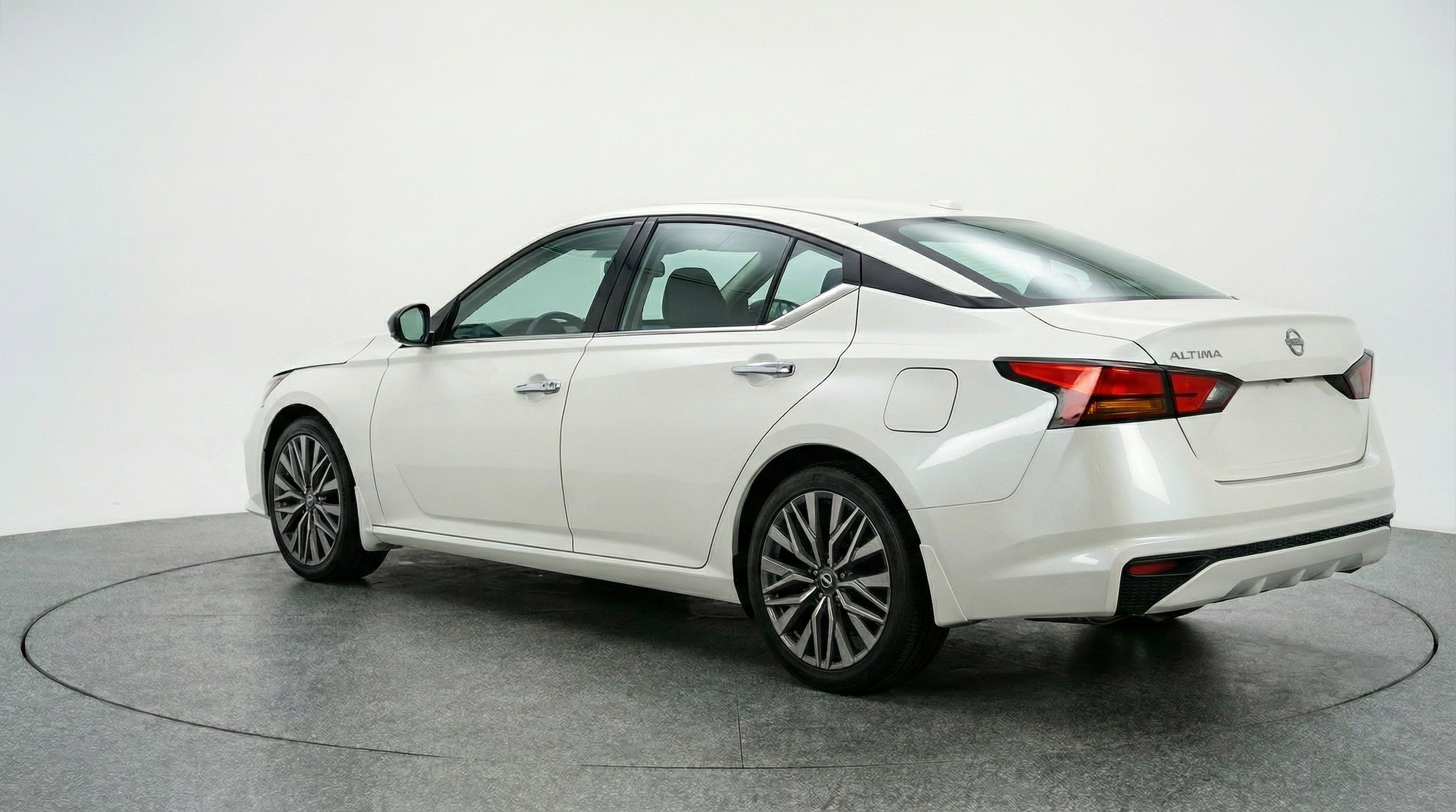 Thumbnail: 2025 Nissan Altima - 6