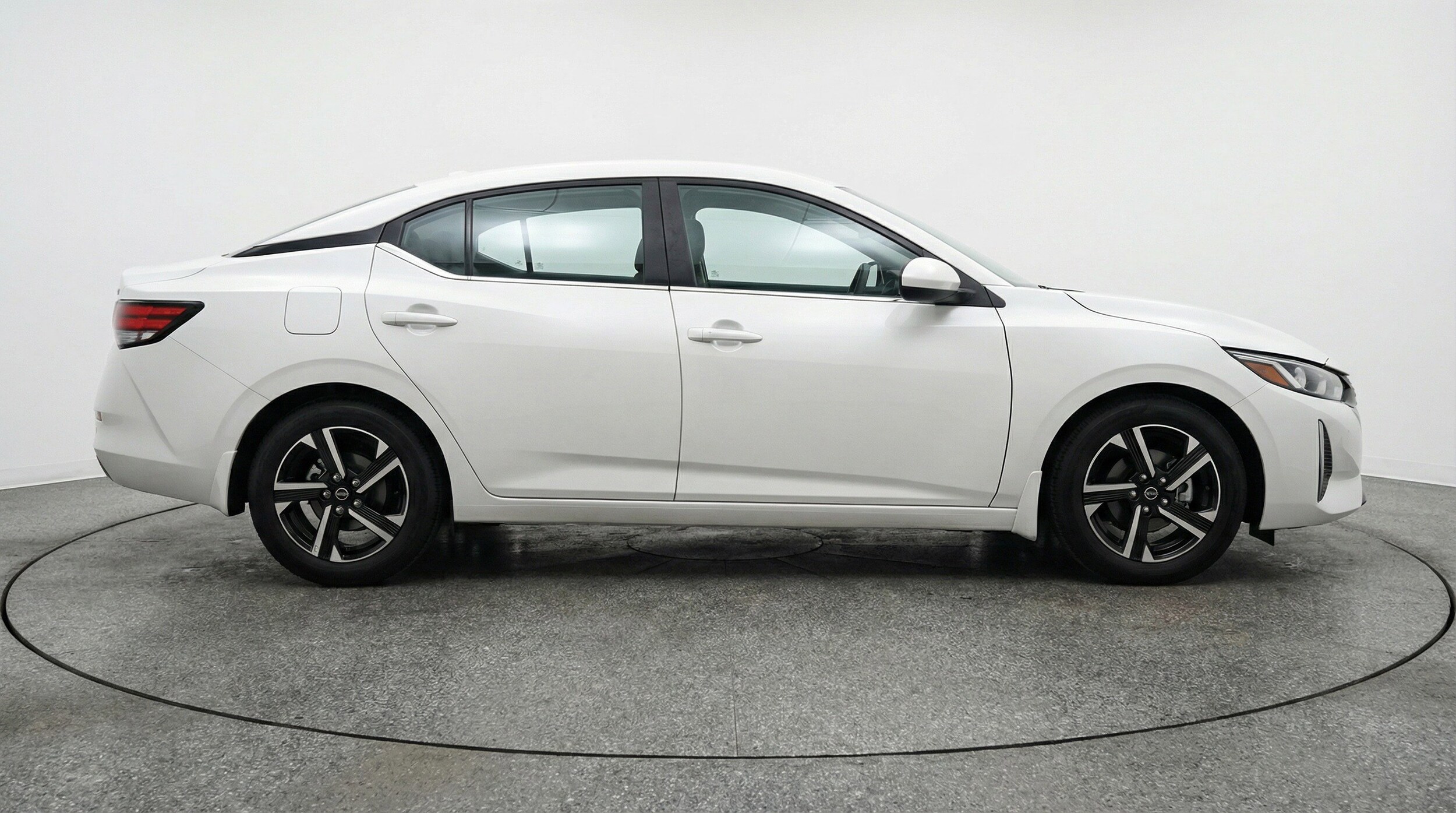 Thumbnail: 2025 Nissan Sentra - 11