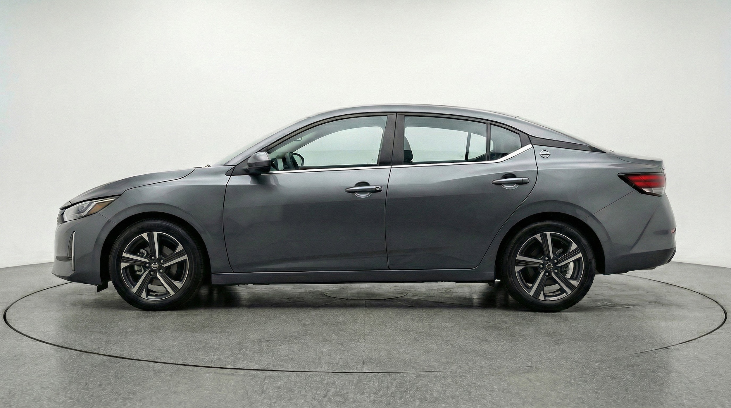 Thumbnail: 2025 Nissan Sentra - 5