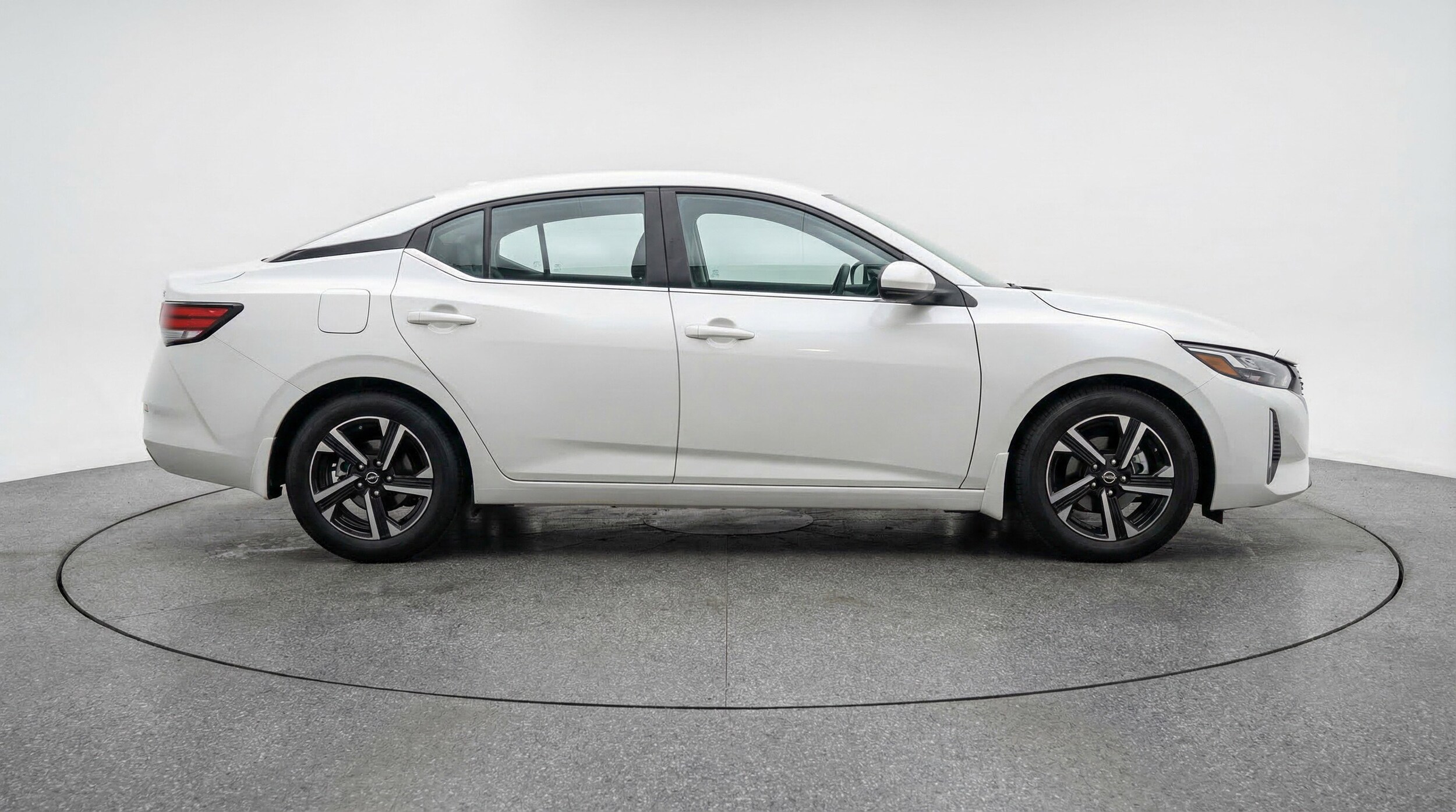 Thumbnail: 2025 Nissan Sentra - 11