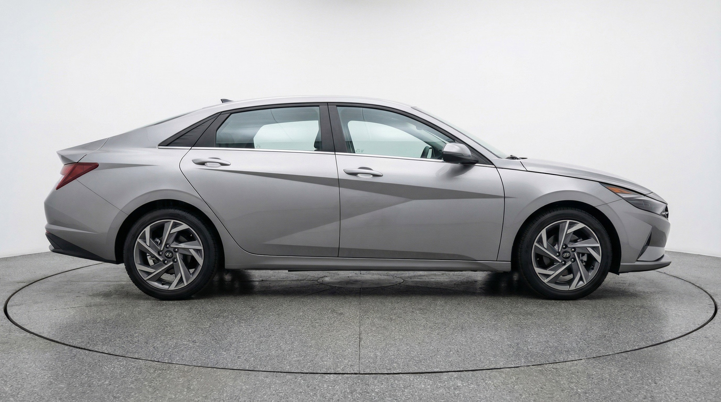 Thumbnail: 2025 Hyundai Elantra - 11