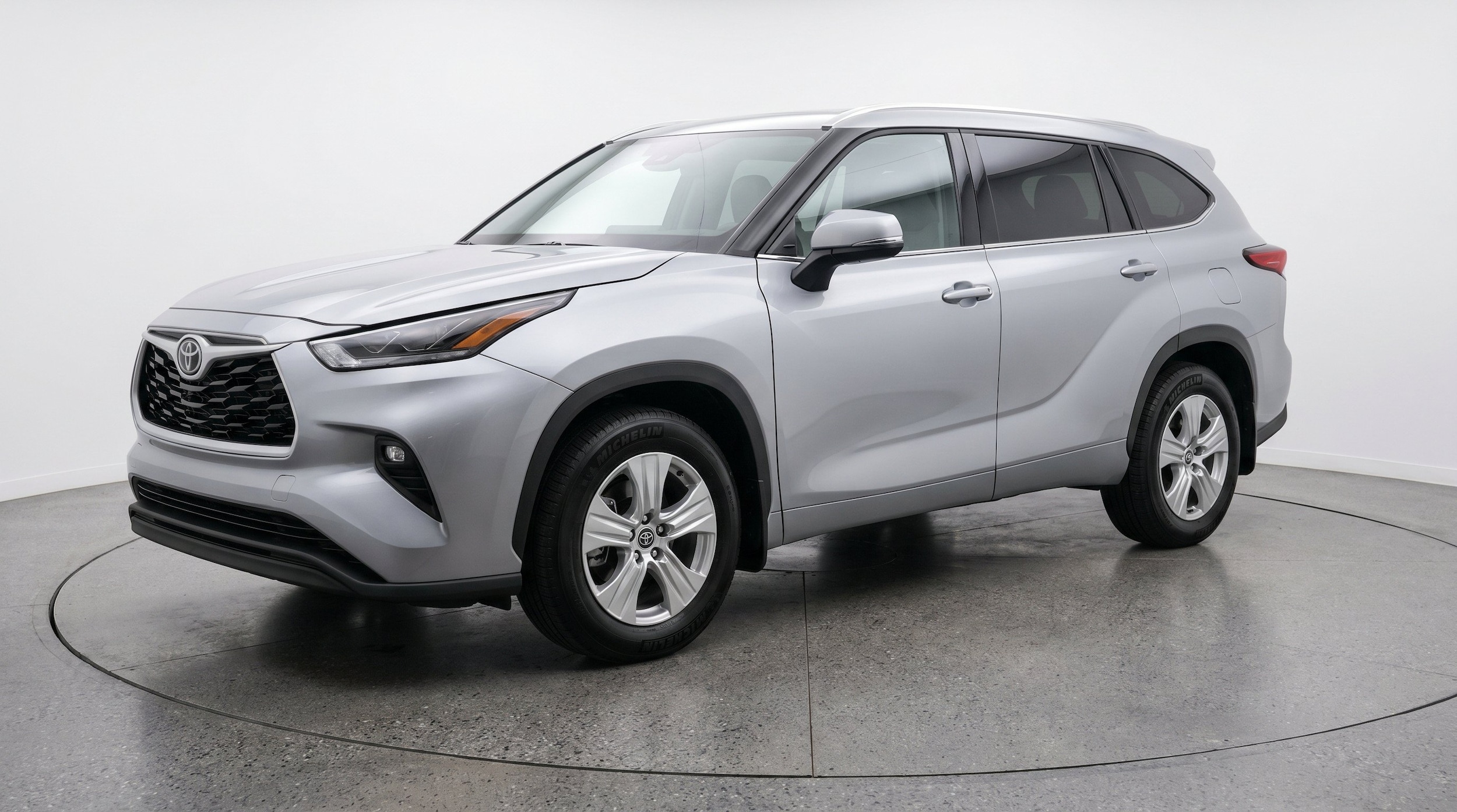 Thumbnail: 2025 Toyota Highlander - 3