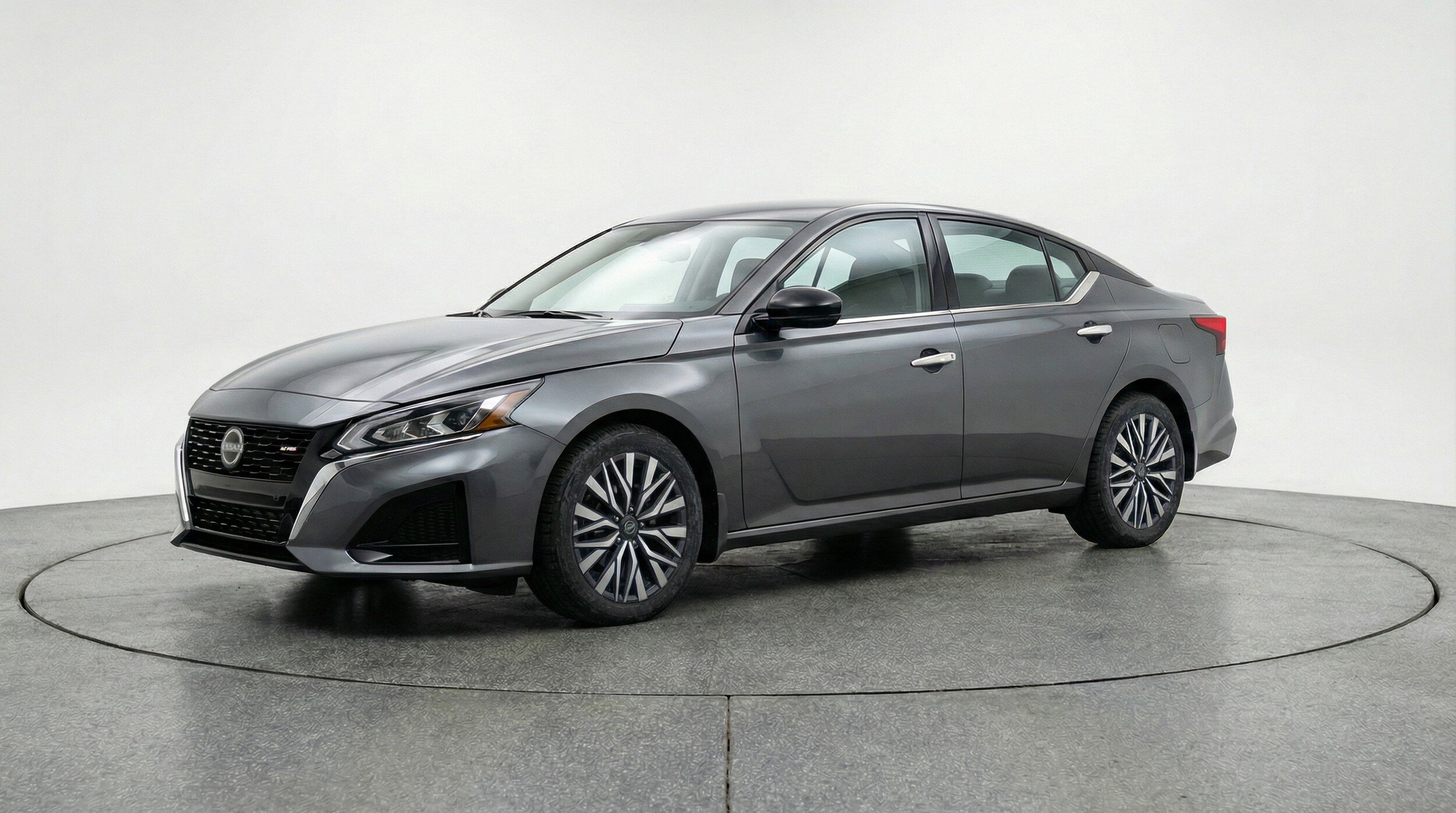 Thumbnail: 2025 Nissan Altima - 3