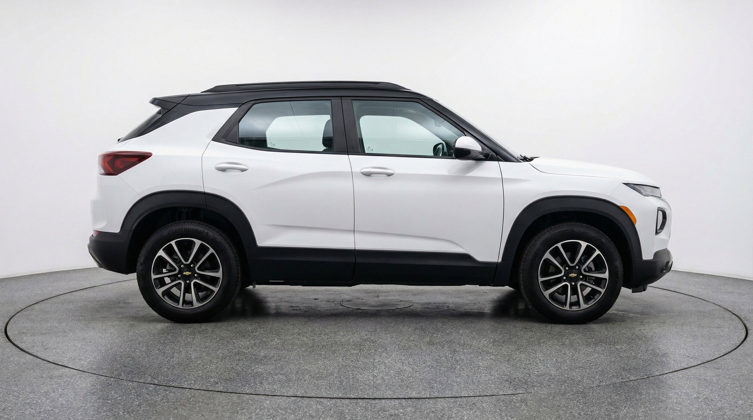 Thumbnail: 2025 Chevrolet TrailBlazer - 11