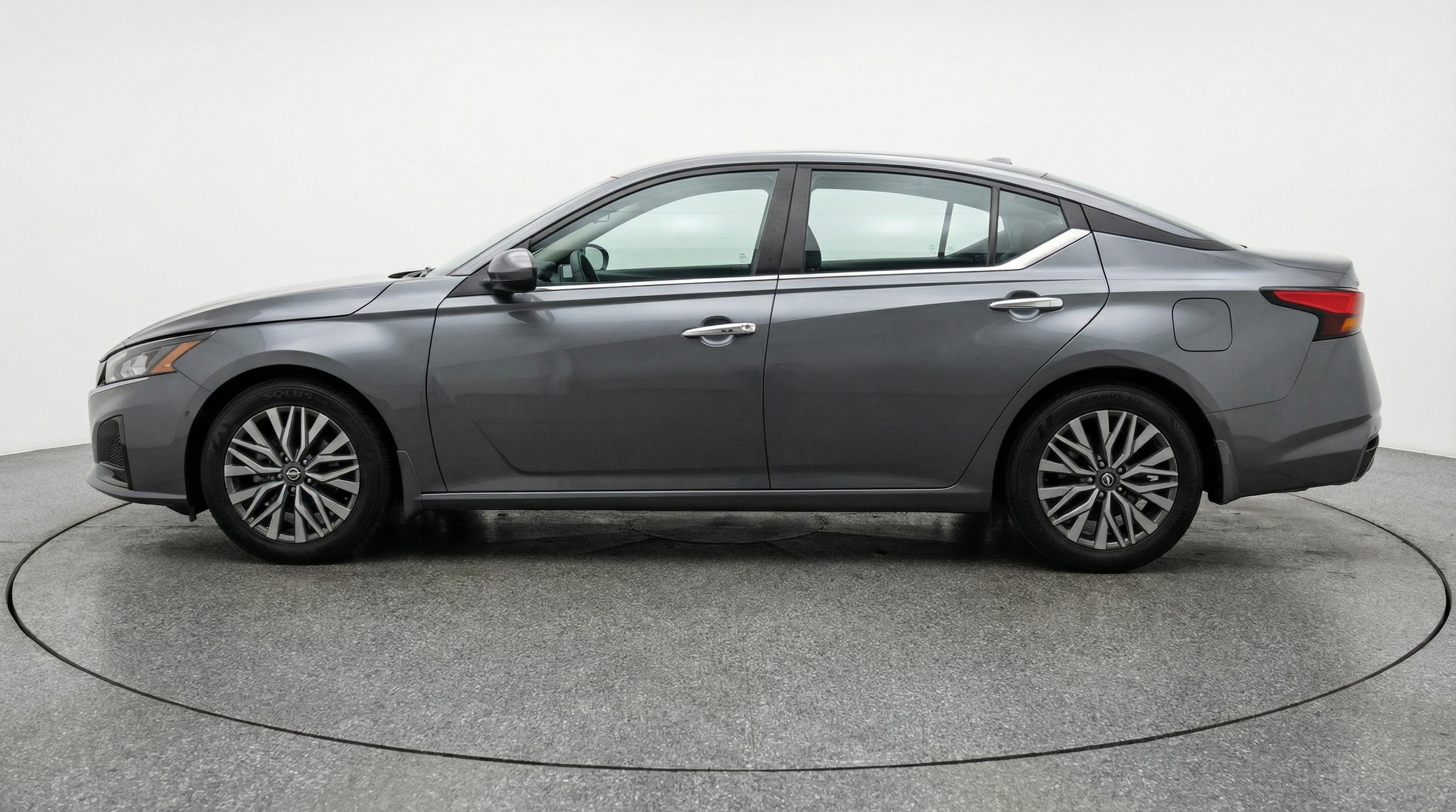 Thumbnail: 2025 Nissan Altima - 4