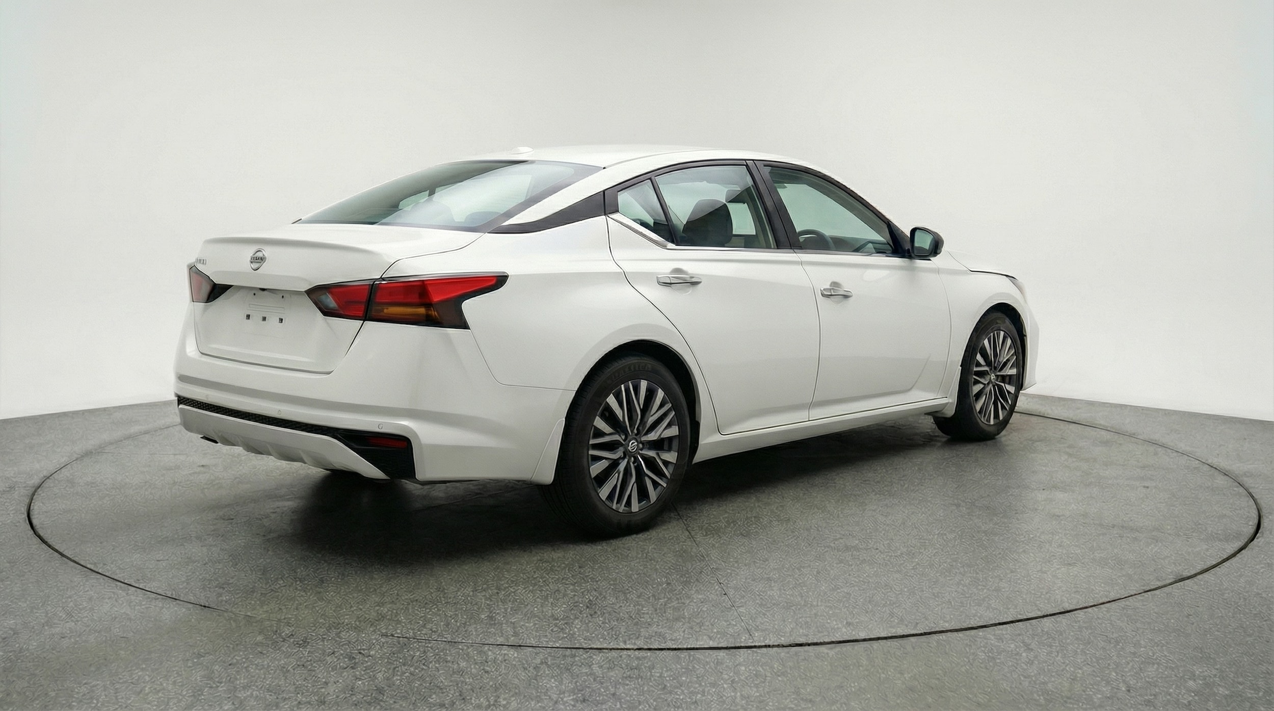 Thumbnail: 2025 Nissan Altima - 7