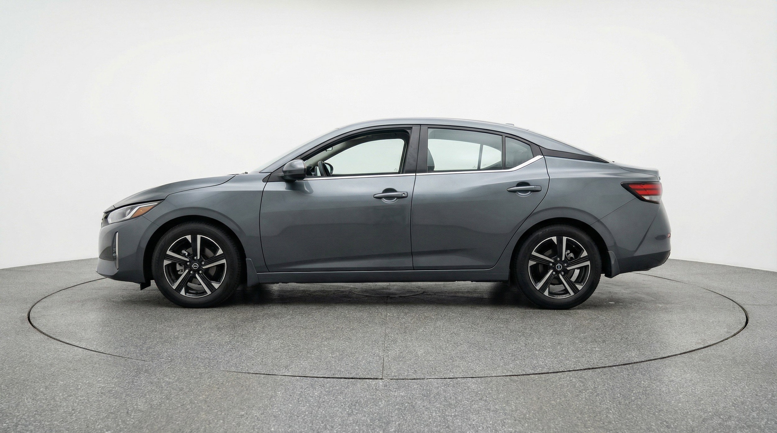 Thumbnail: 2025 Nissan Sentra - 5