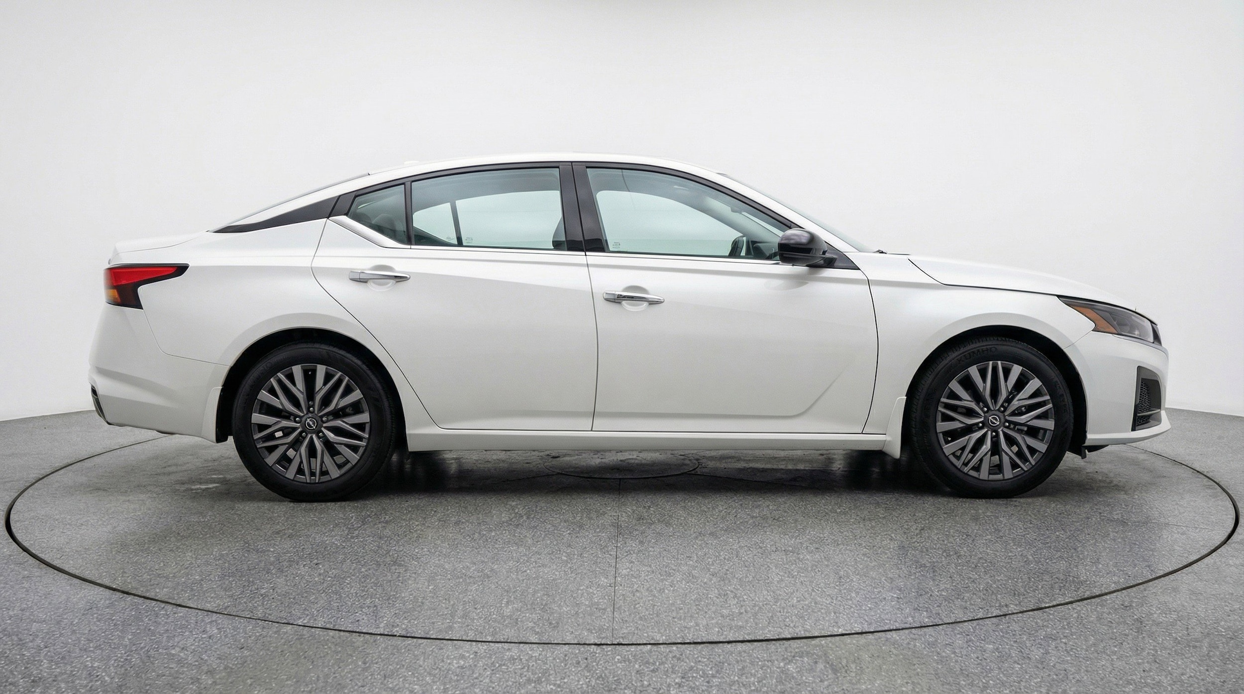 Thumbnail: 2025 Nissan Altima - 11