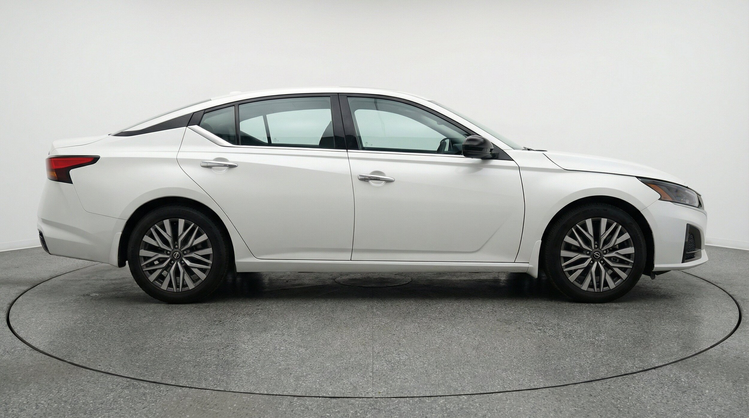 Thumbnail: 2025 Nissan Altima - 11