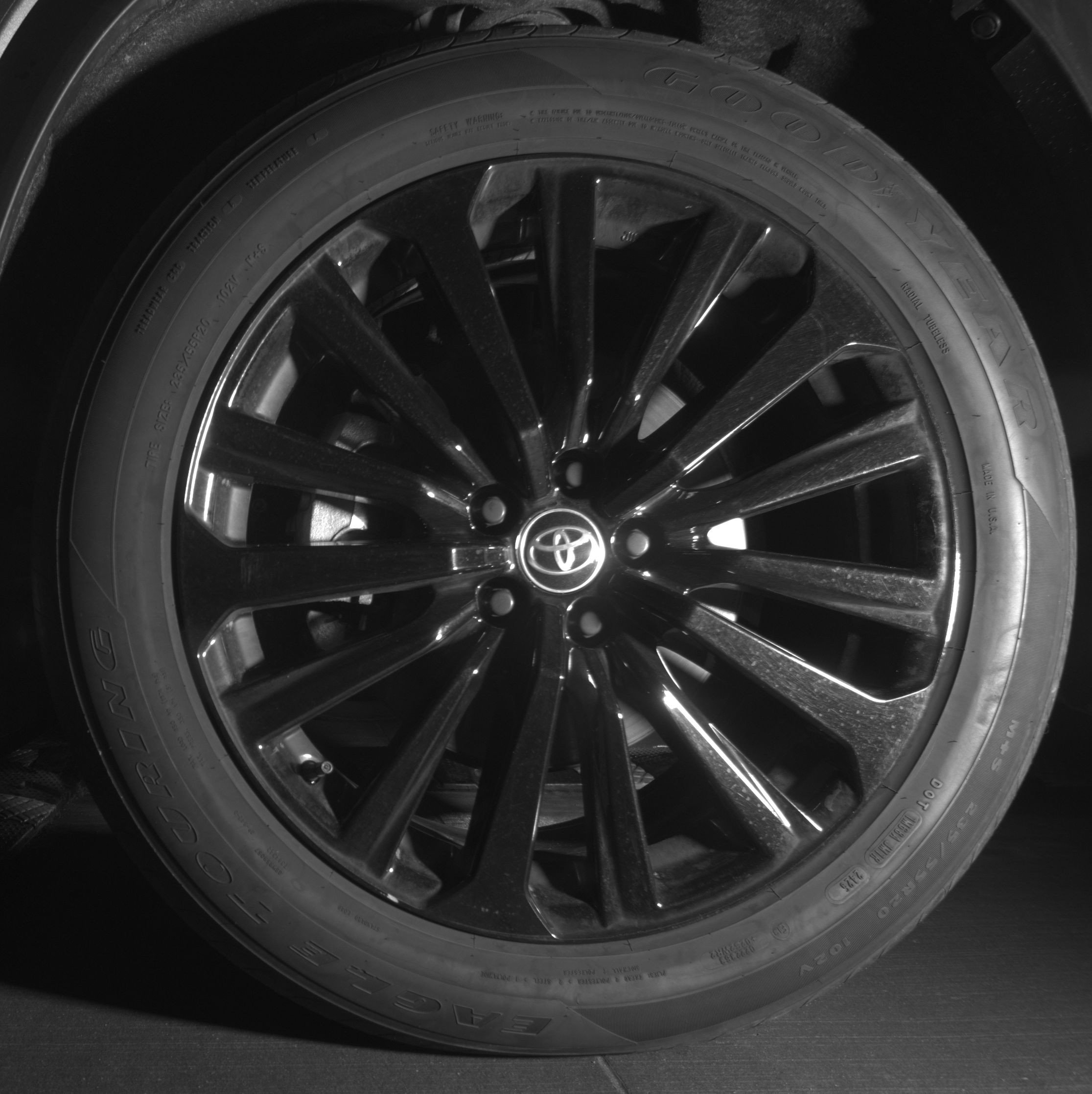 Thumbnail: 2025 Toyota Highlander - 12