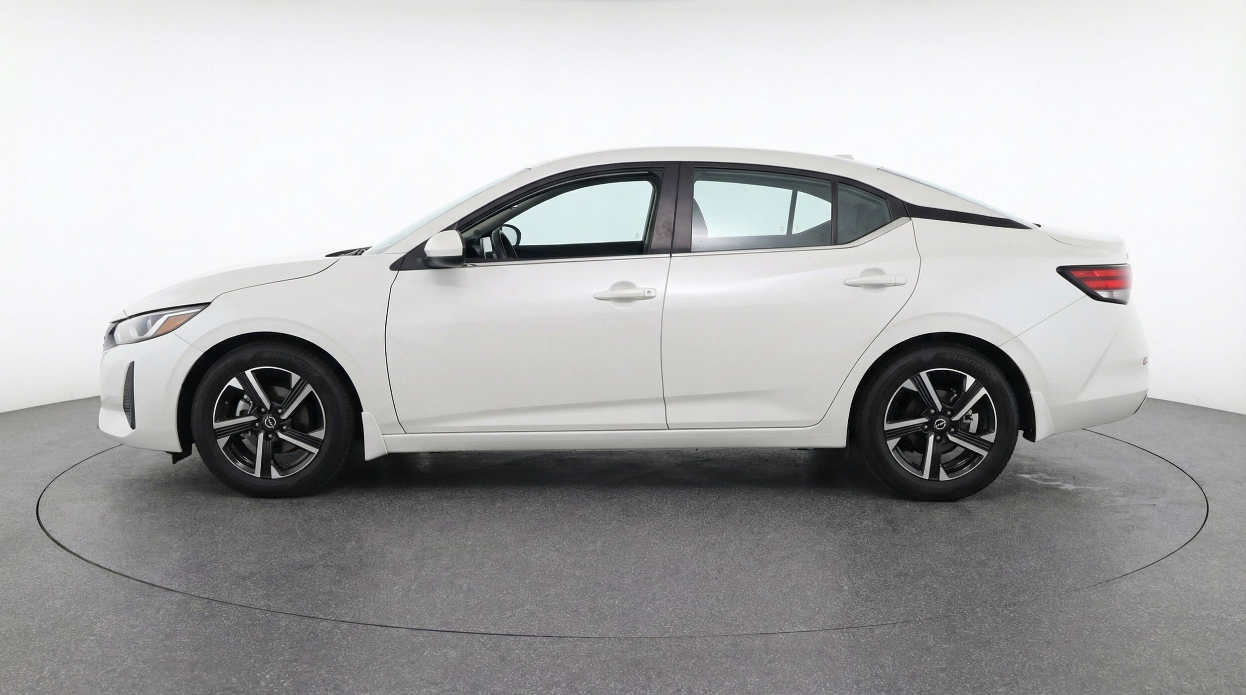 Thumbnail: 2025 Nissan Sentra - 5