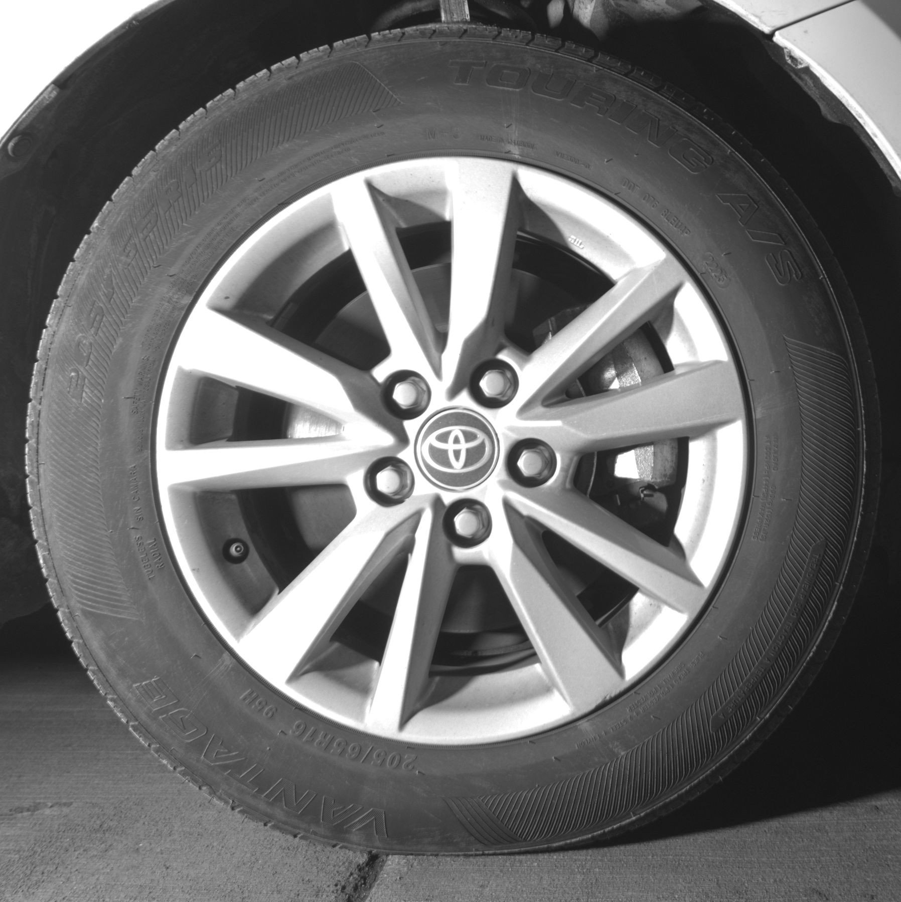 Thumbnail: 2025 Toyota Camry - 13