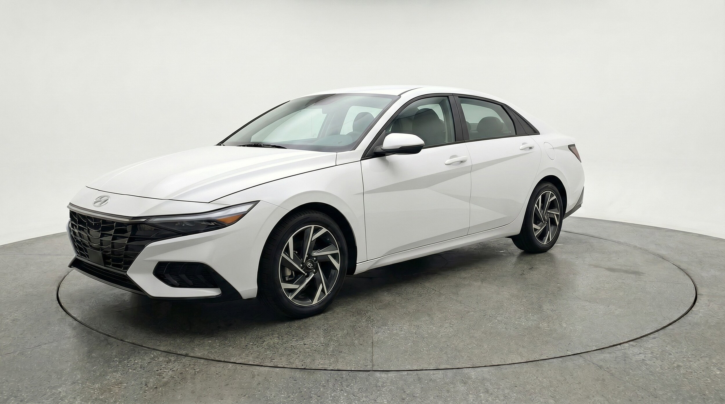 Thumbnail: 2025 Hyundai Elantra - 3