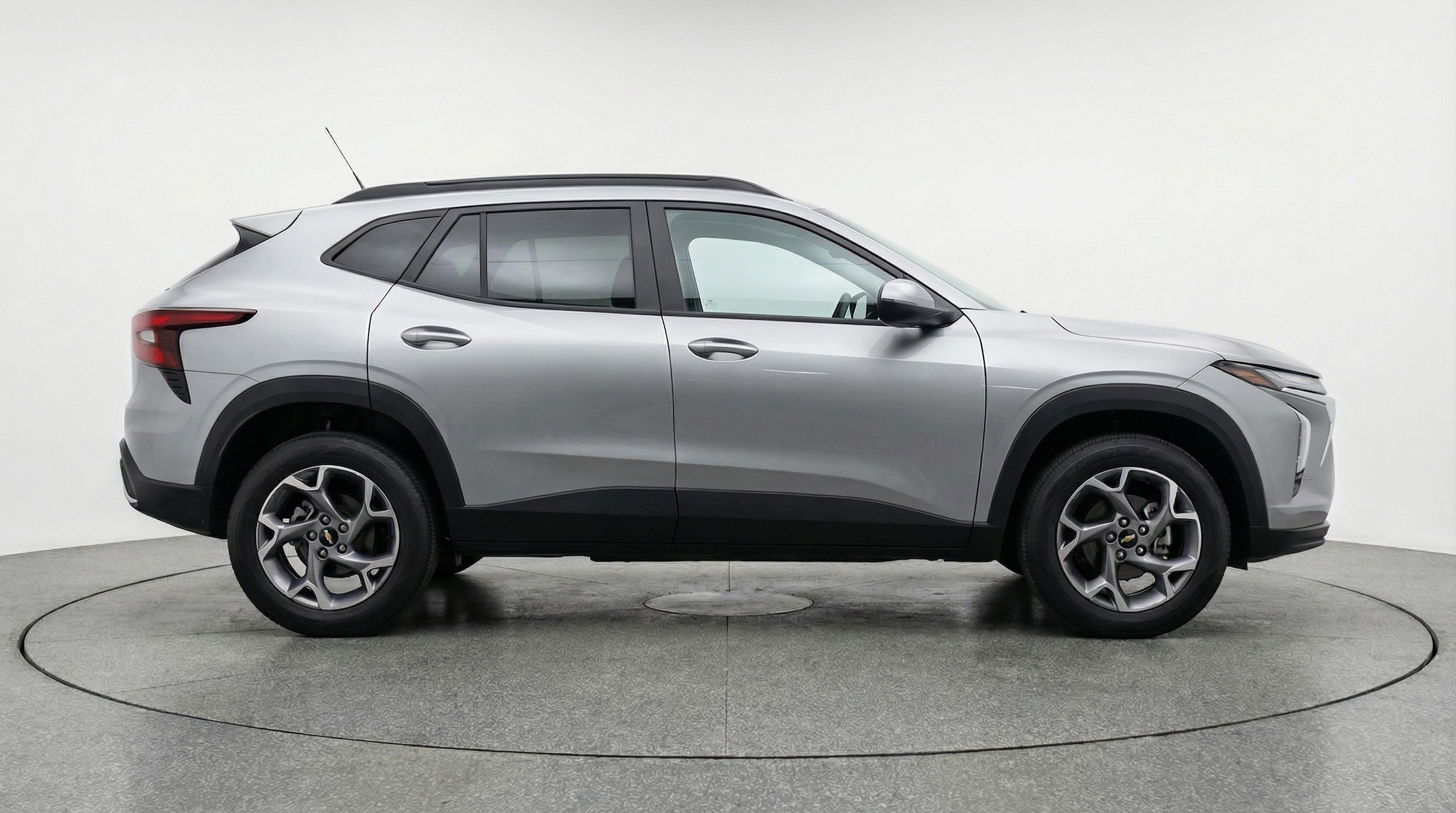 Thumbnail: 2025 Chevrolet Trax - 8