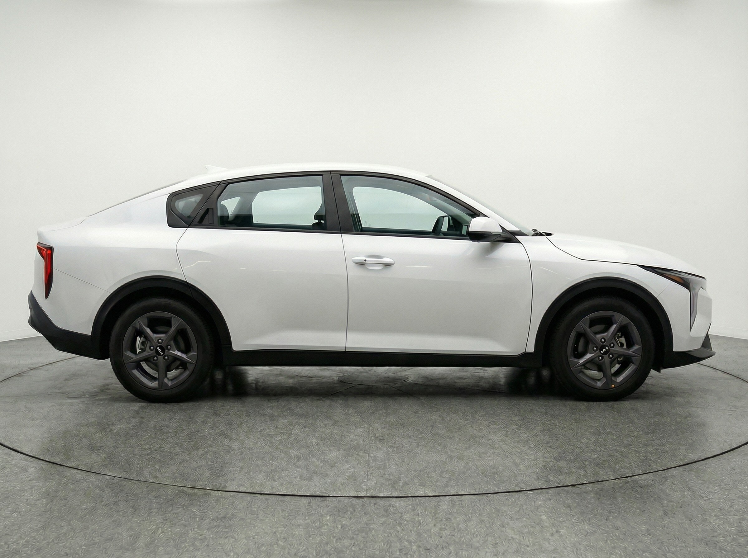 Thumbnail: 2025 Kia K4 - 4