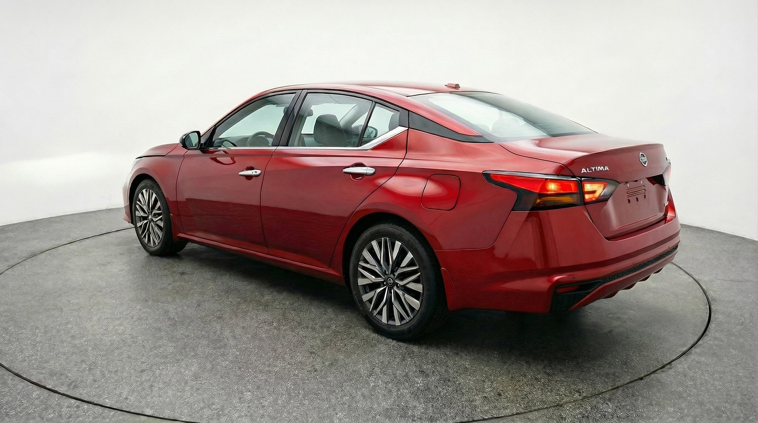 Thumbnail: 2025 Nissan Altima - 6