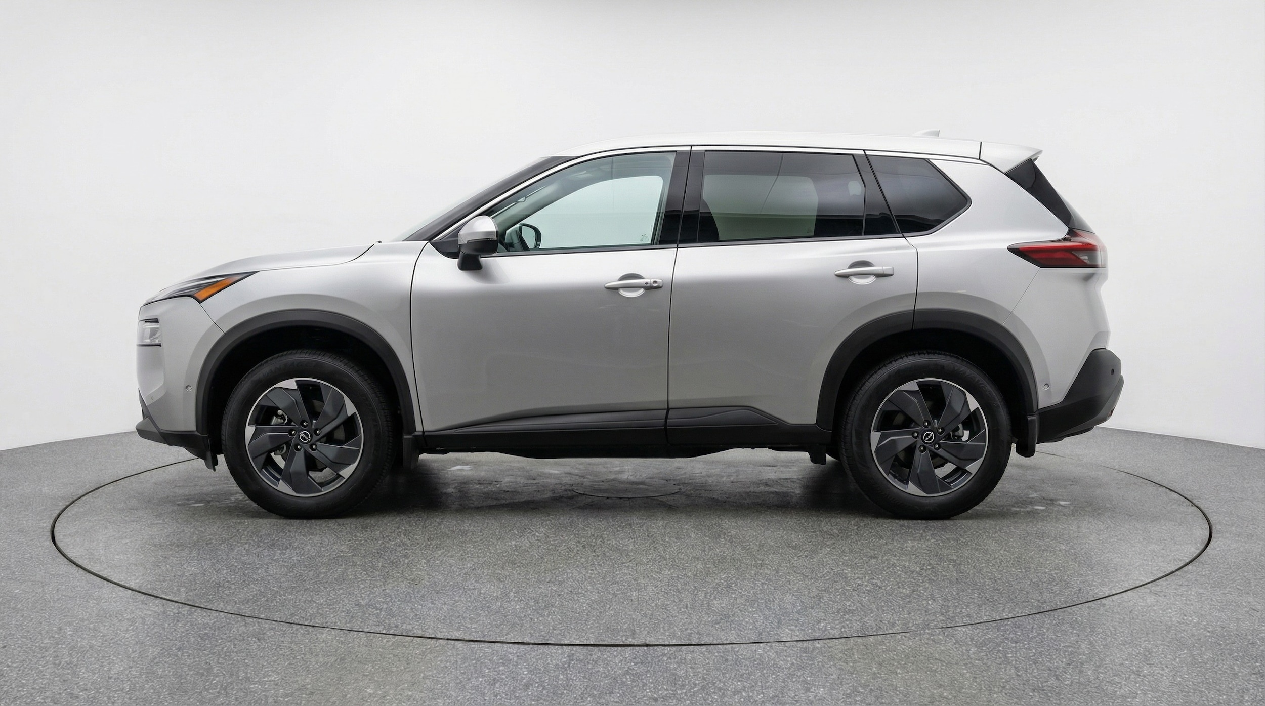 Thumbnail: 2025 Nissan Rogue - 4