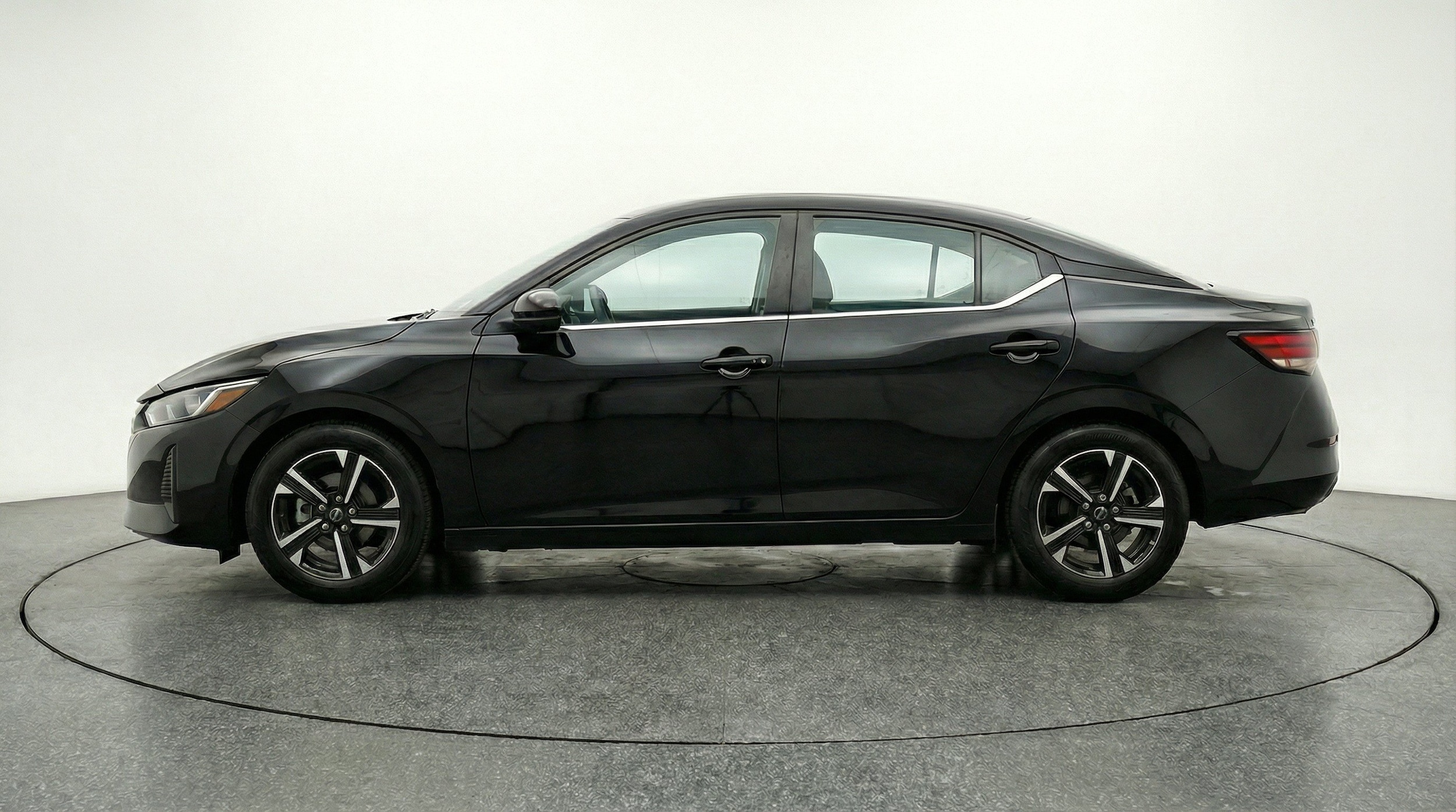 Thumbnail: 2025 Nissan Sentra - 5