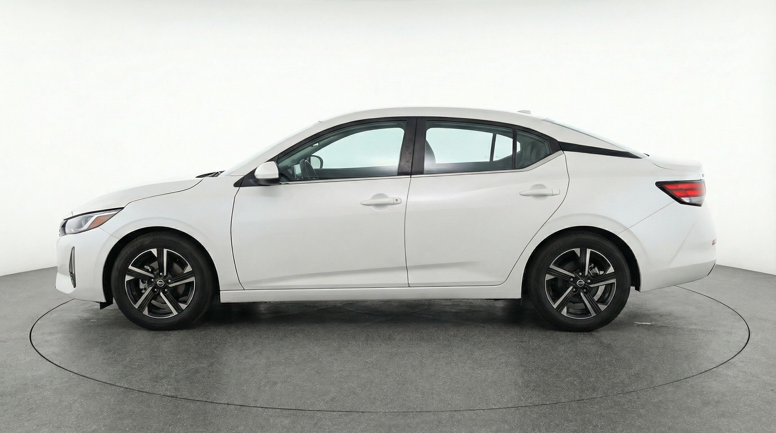 Thumbnail: 2025 Nissan Sentra - 4