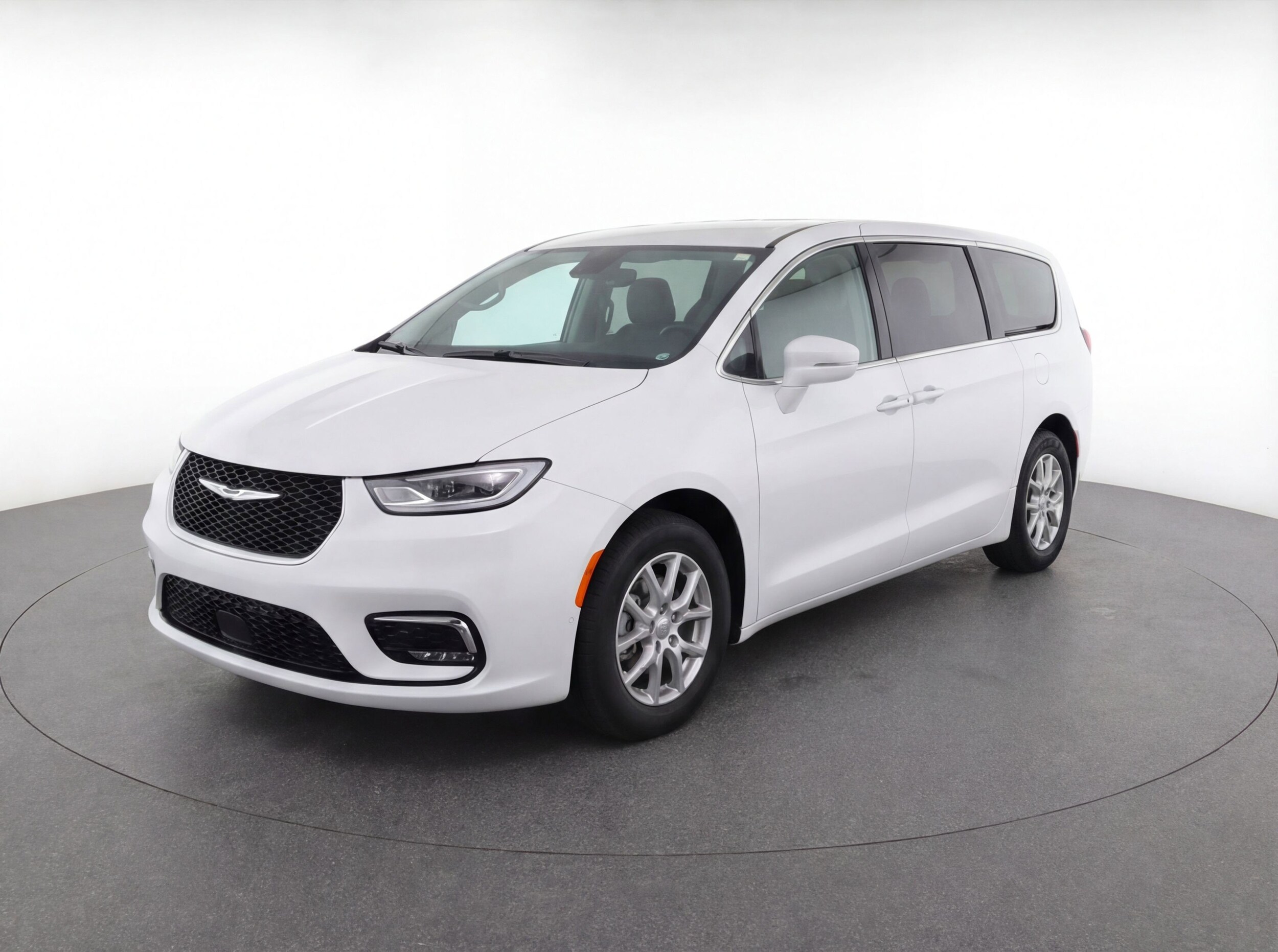 Thumbnail: 2024 Chrysler Pacifica - 3