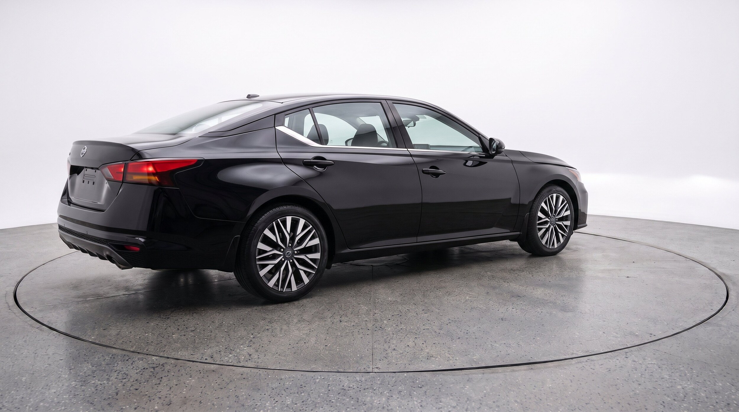 Thumbnail: 2025 Nissan Altima - 9