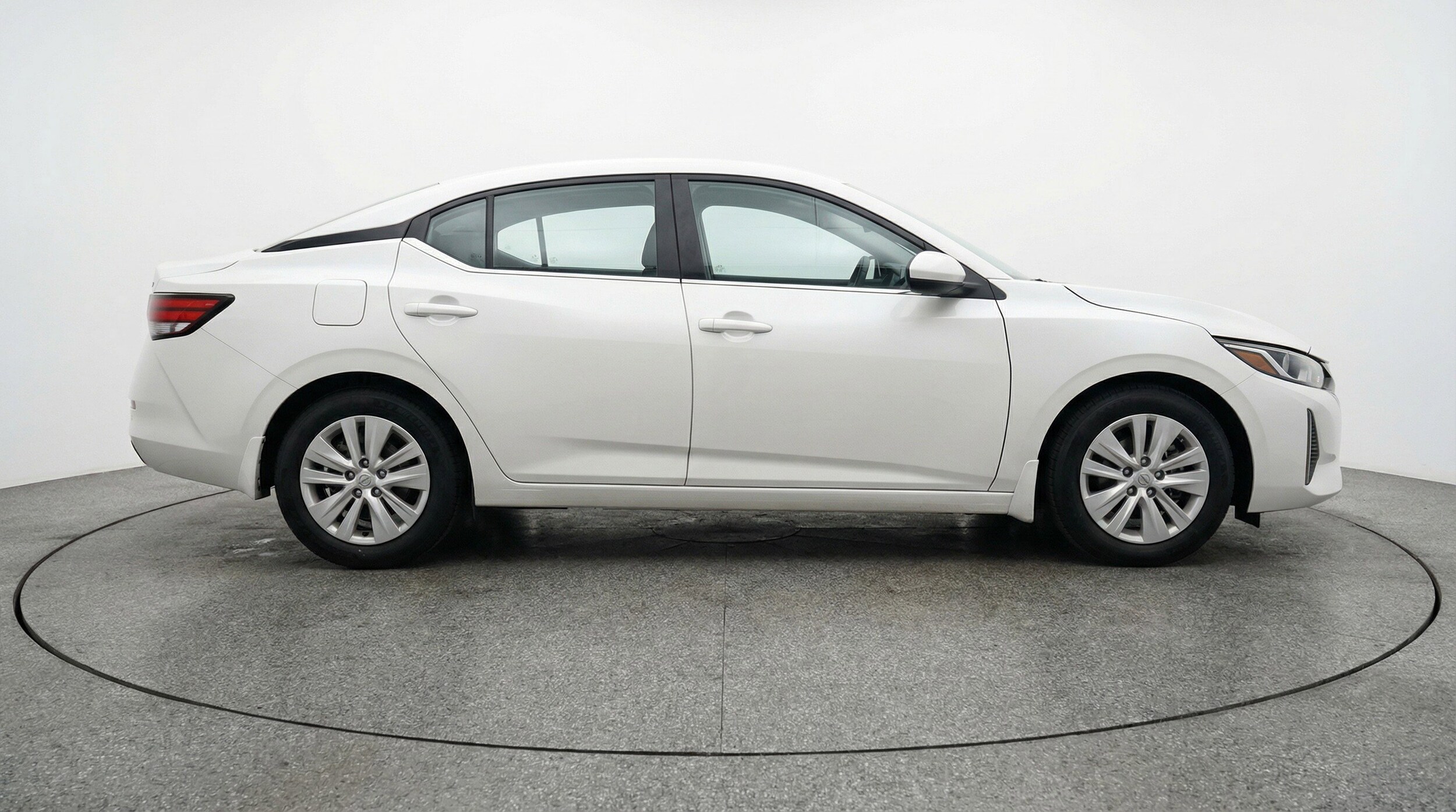 Thumbnail: 2025 Nissan Sentra - 11