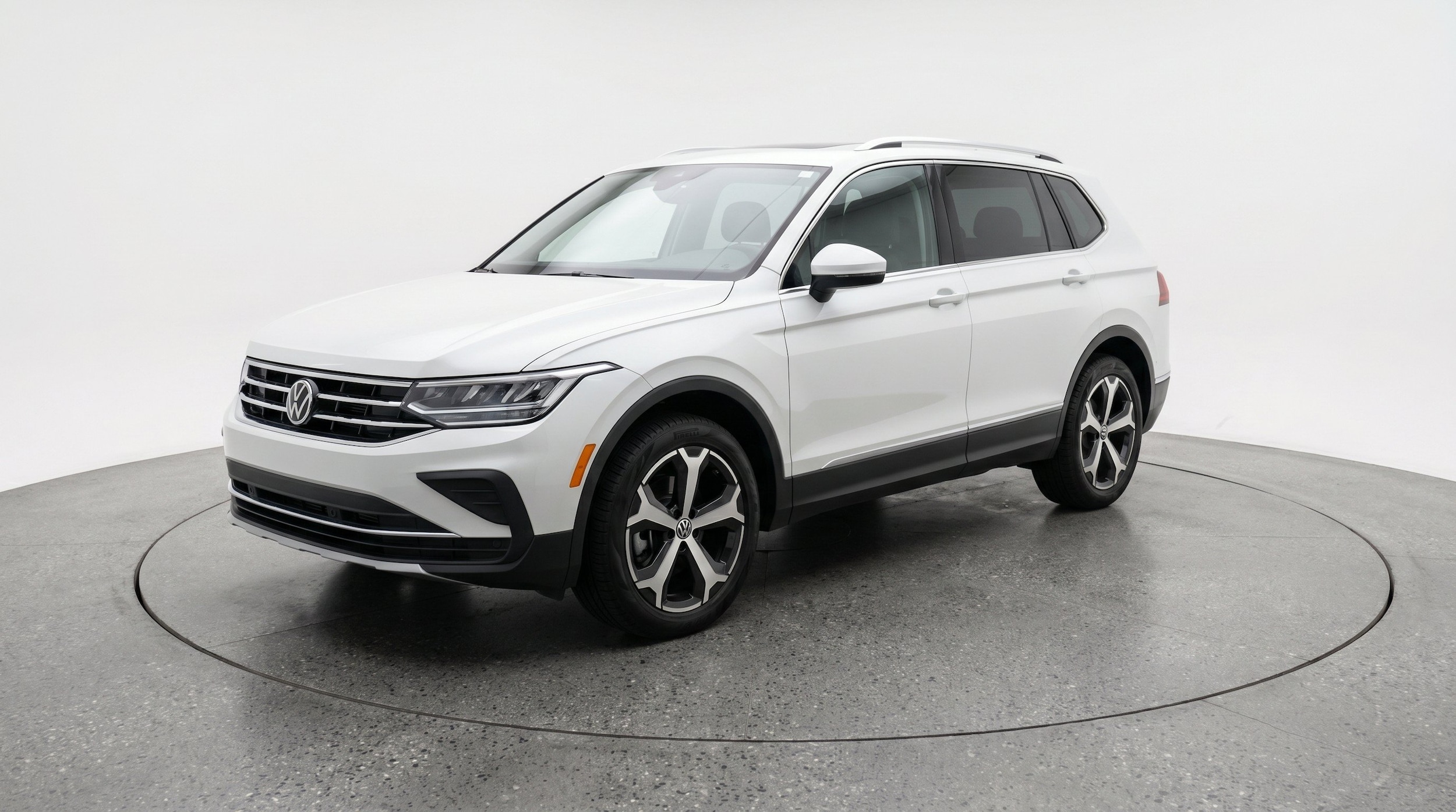 Thumbnail: 2026 Volkswagen Tiguan - 3