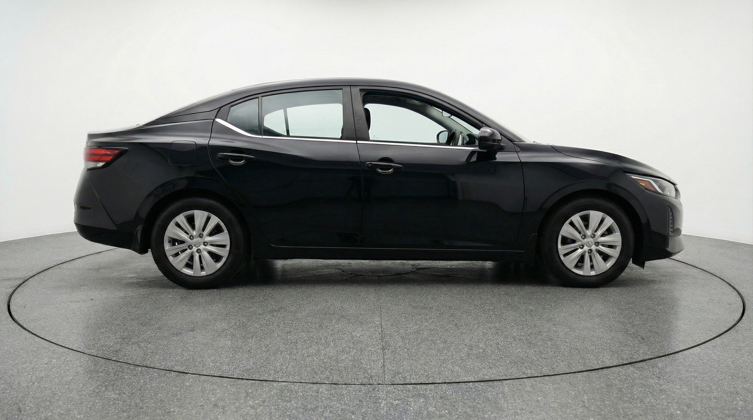 Thumbnail: 2025 Nissan Sentra - 11