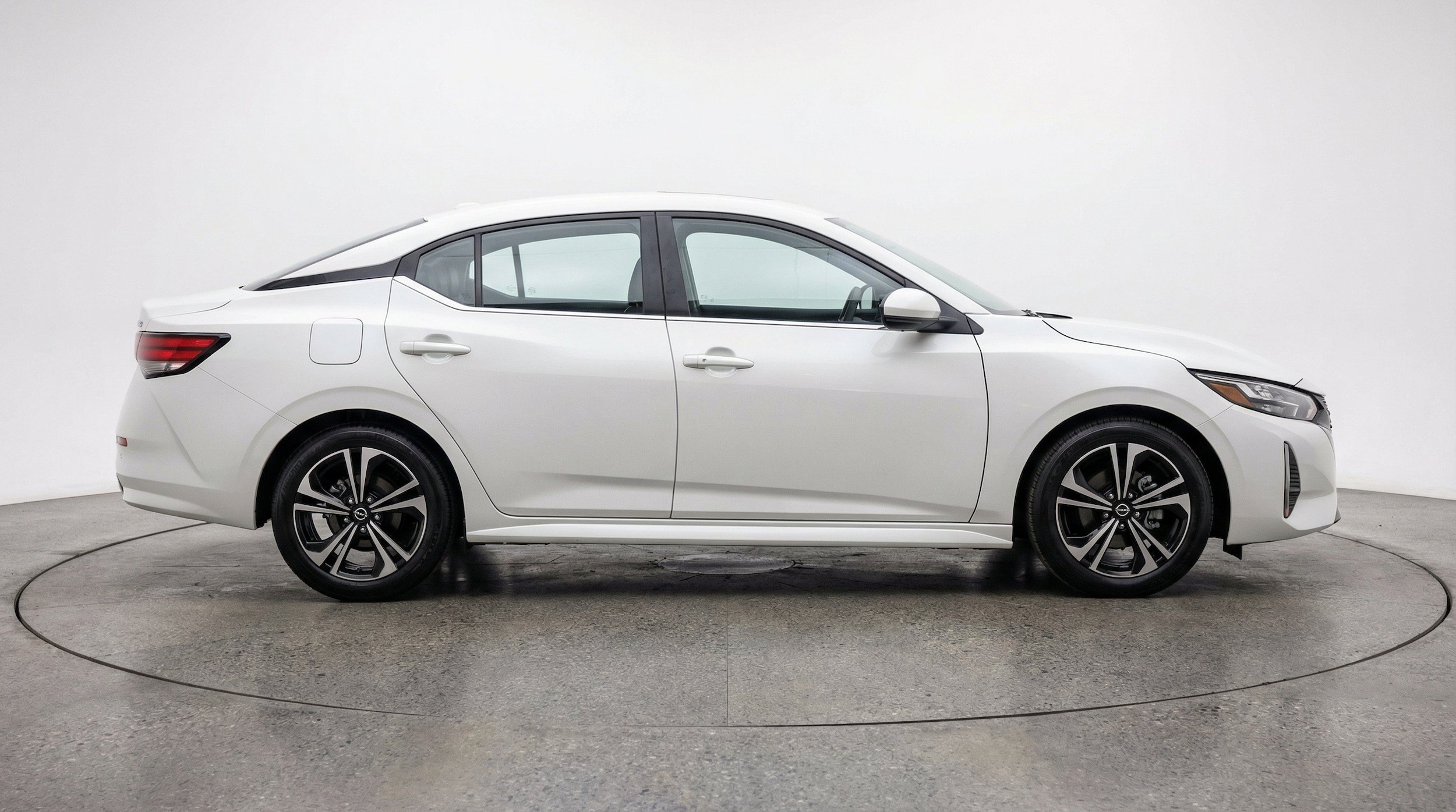 Thumbnail: 2025 Nissan Sentra - 11