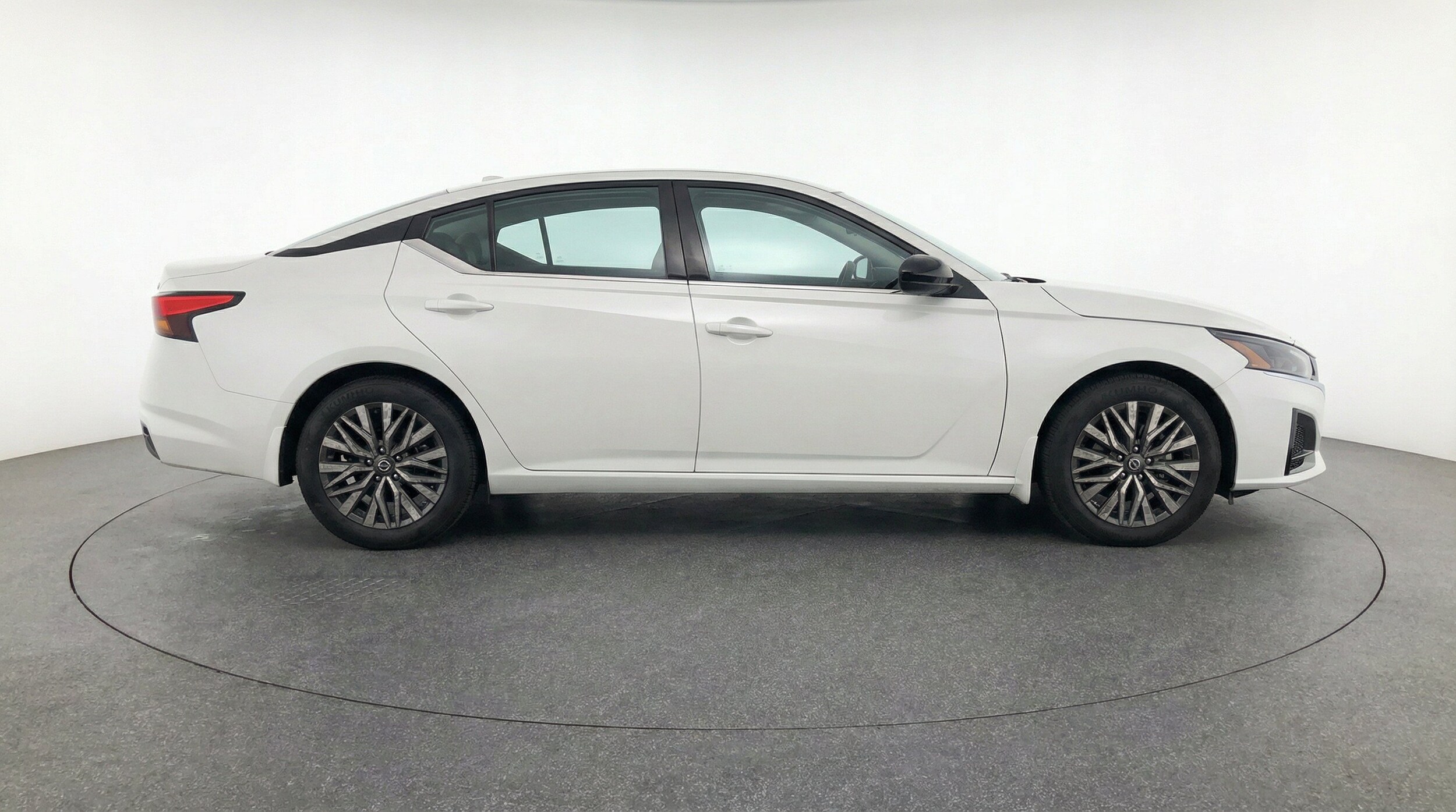 Thumbnail: 2025 Nissan Altima - 11