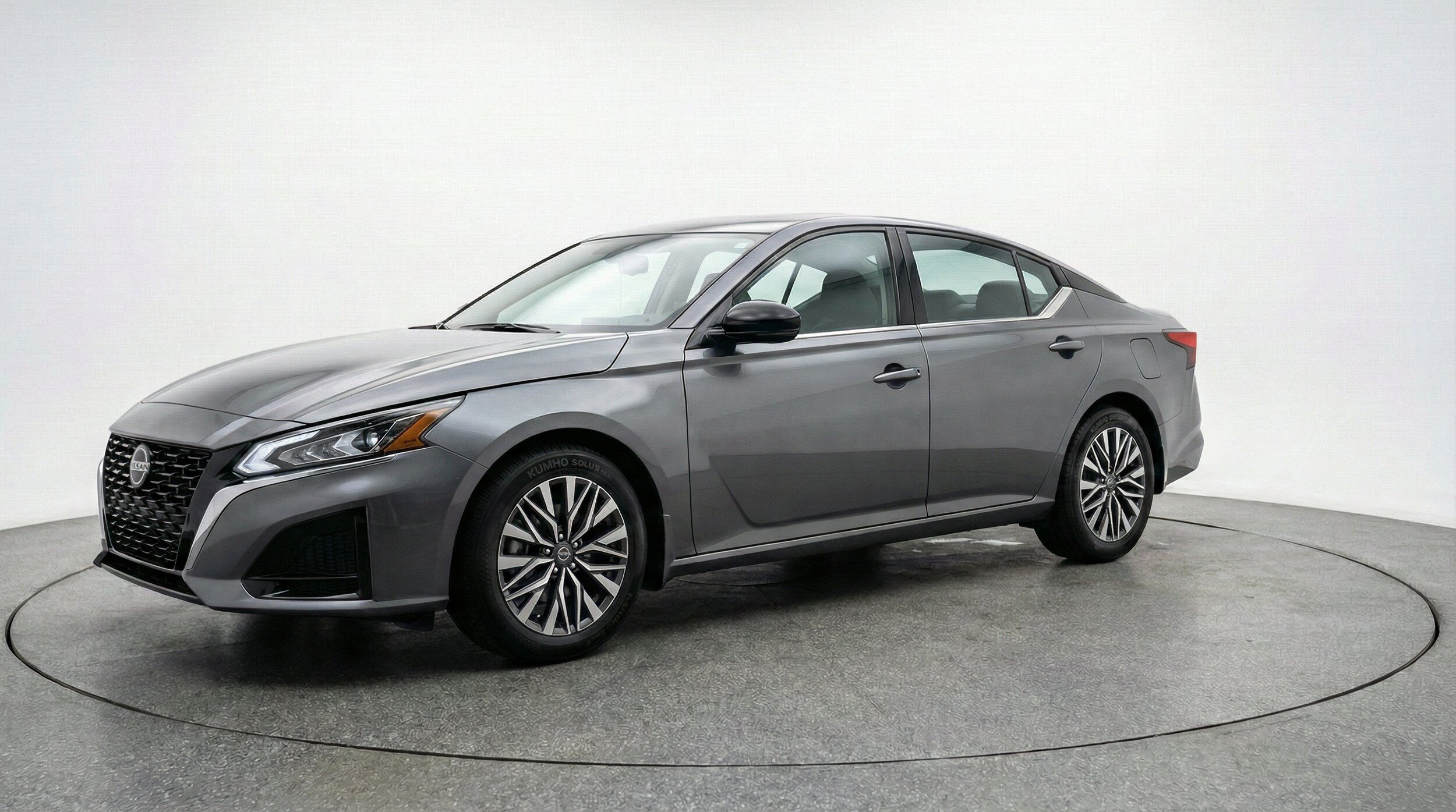 Thumbnail: 2025 Nissan Altima - 3