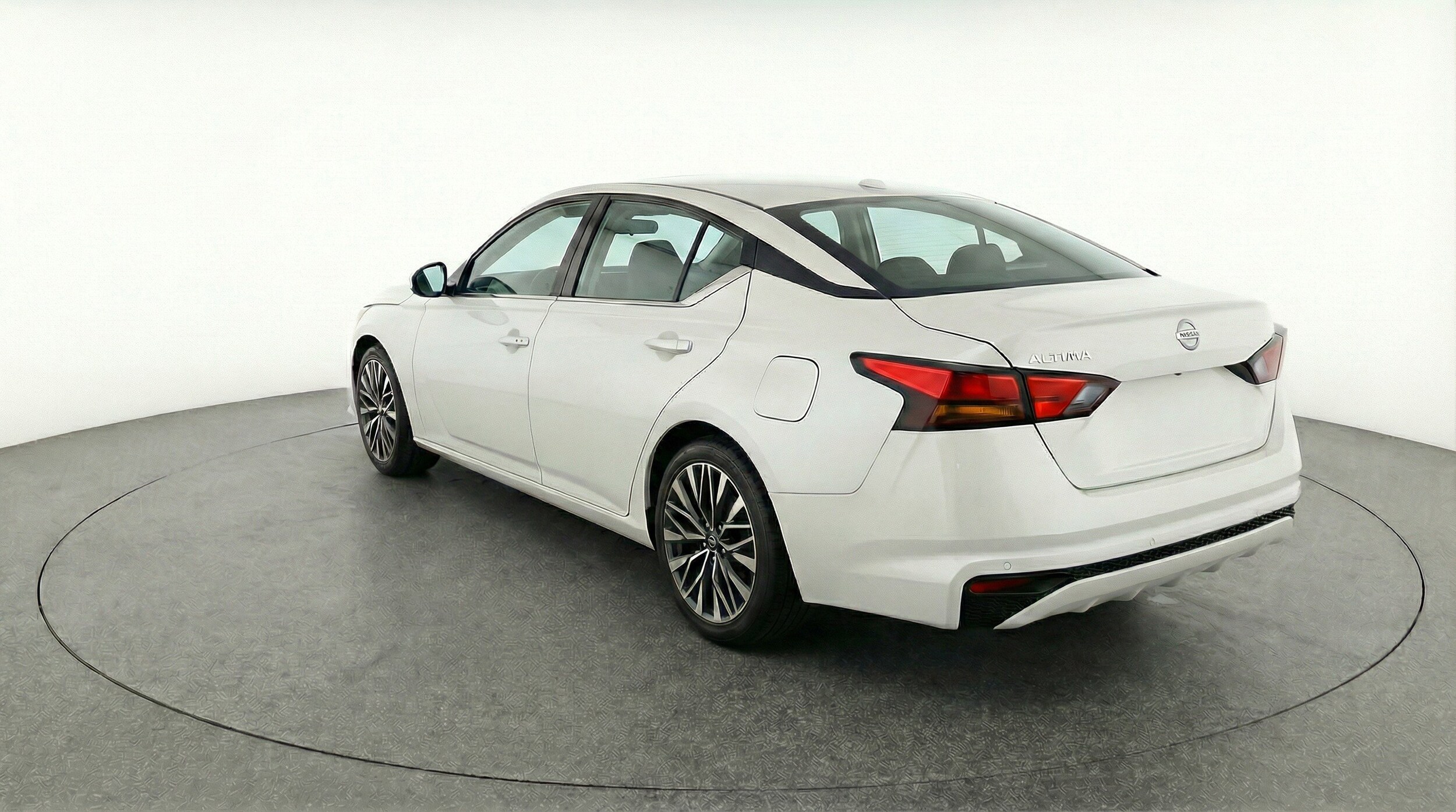 Thumbnail: 2025 Nissan Altima - 6