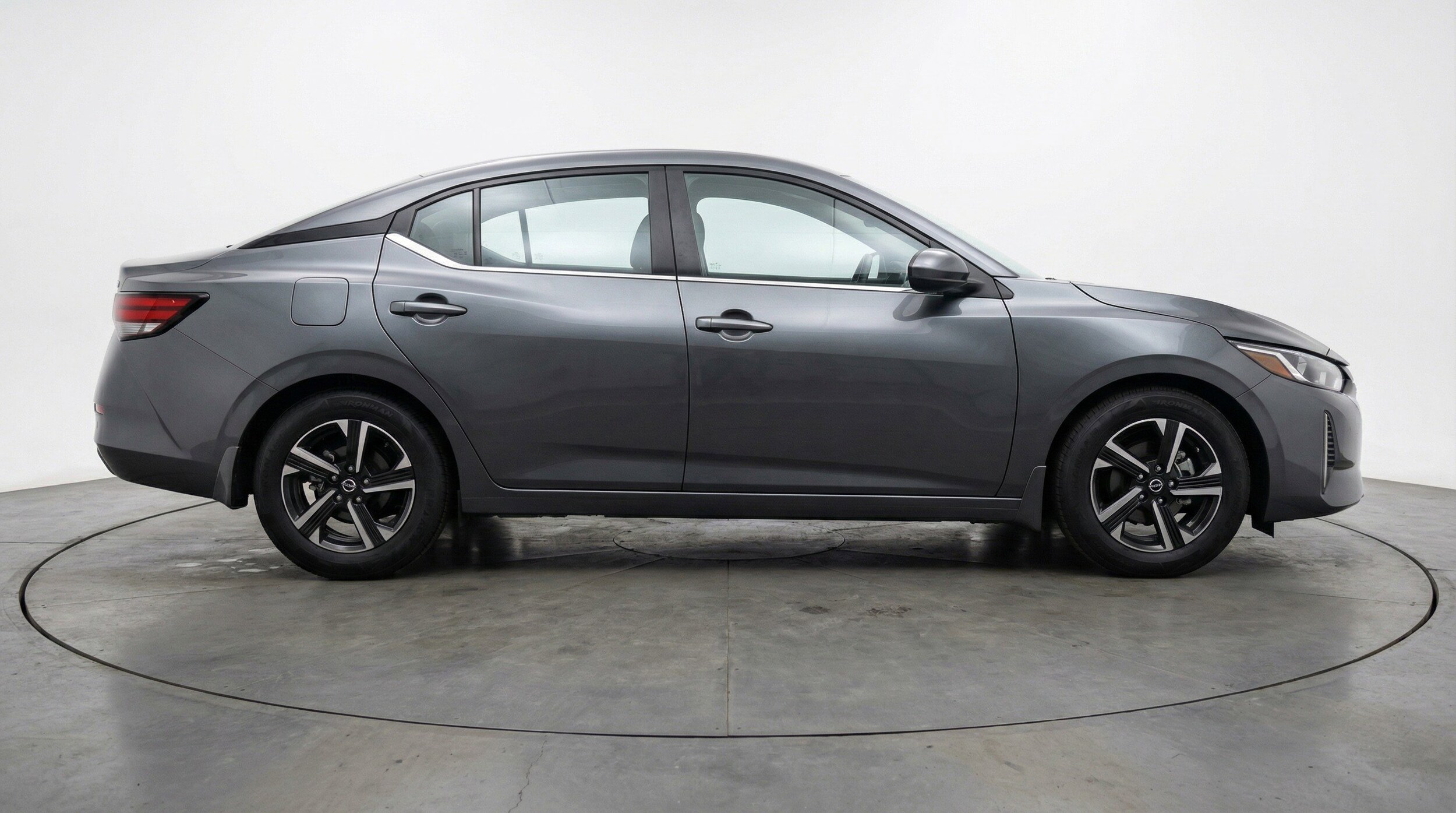 Thumbnail: 2025 Nissan Sentra - 11