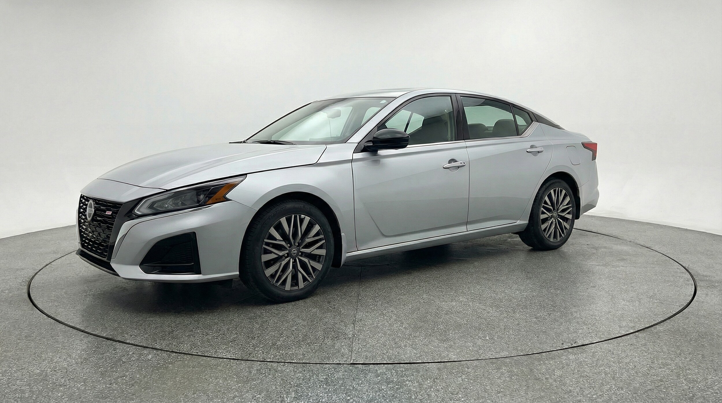 Thumbnail: 2025 Nissan Altima - 3