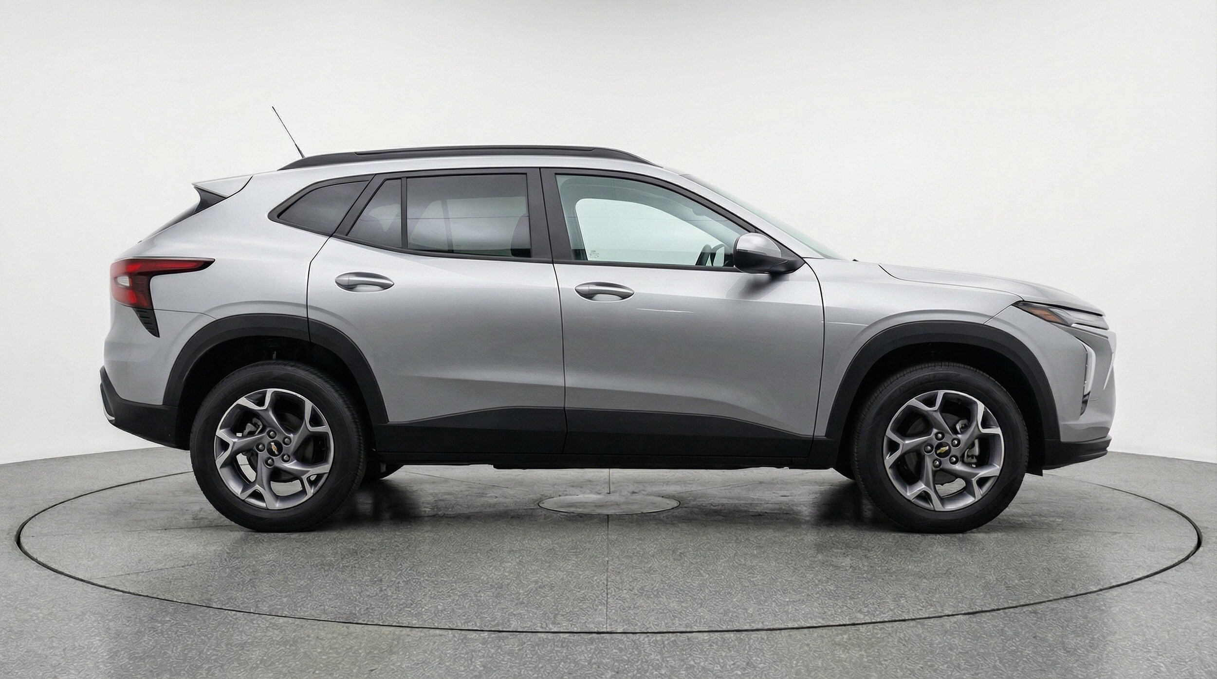 Thumbnail: 2025 Chevrolet Trax - 11