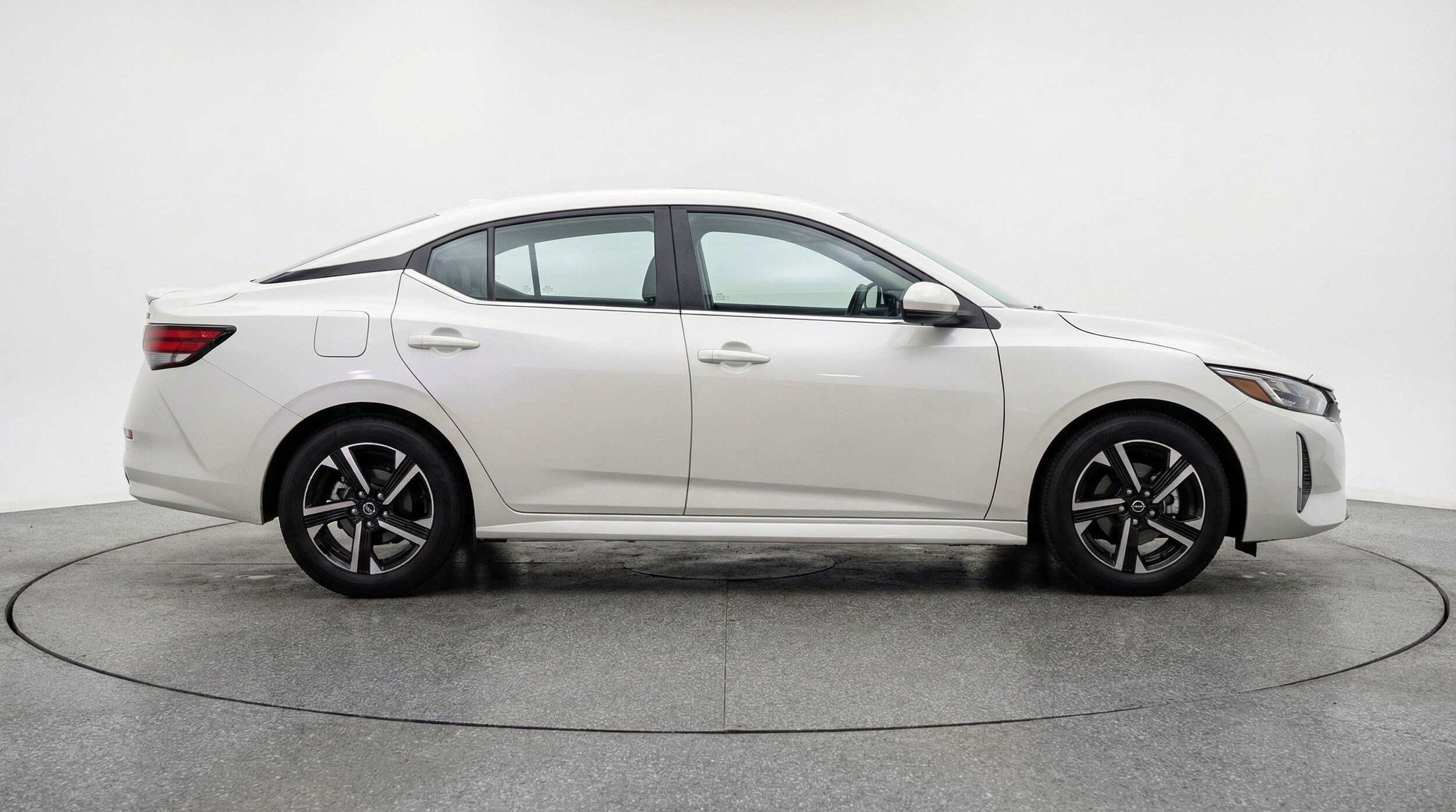 Thumbnail: 2025 Nissan Sentra - 11