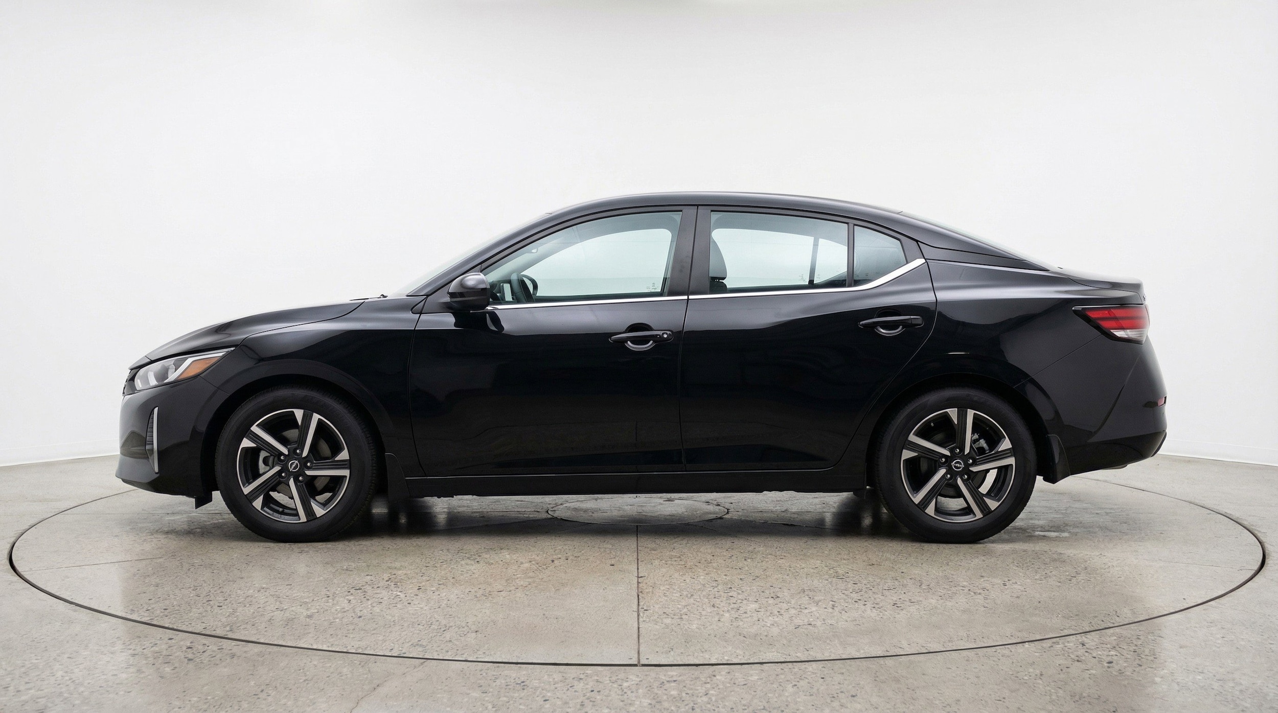 Thumbnail: 2025 Nissan Sentra - 5