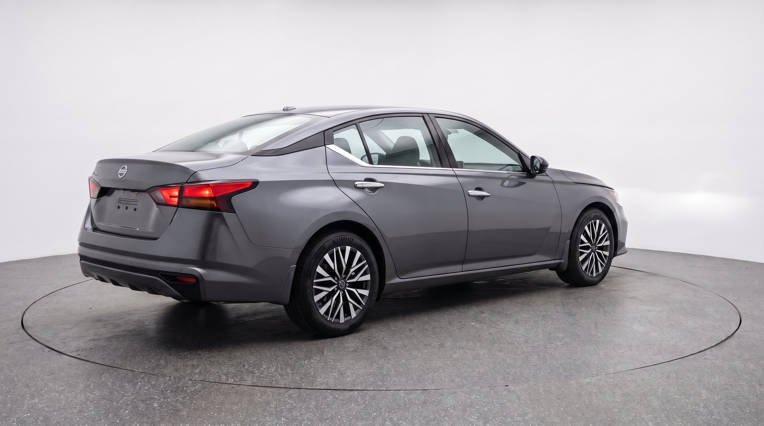 Thumbnail: 2025 Nissan Altima - 9